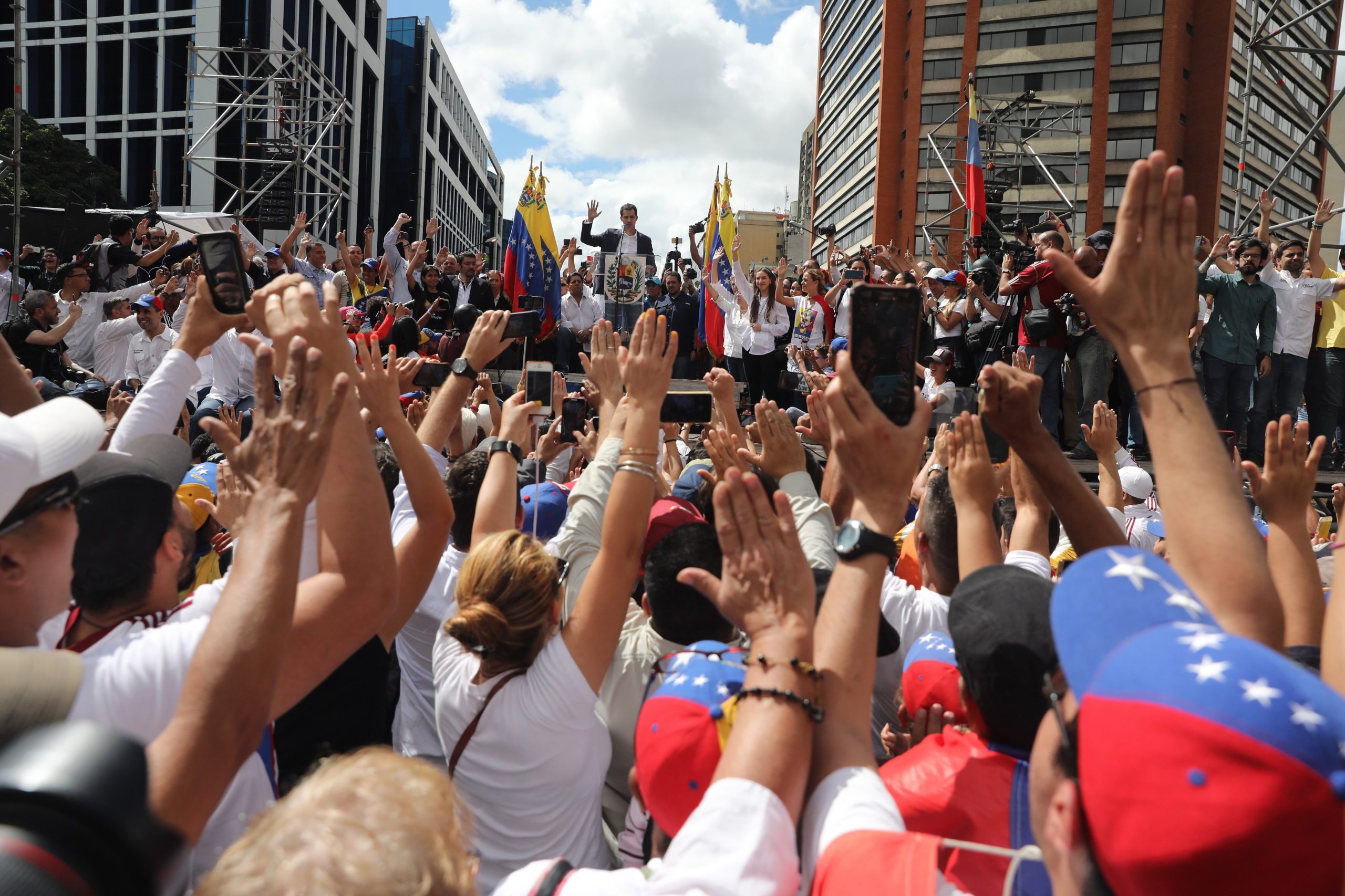 Guaidó vs Maduro. Tudo o que se sabe até agora sobre o futuro político da Venezuela