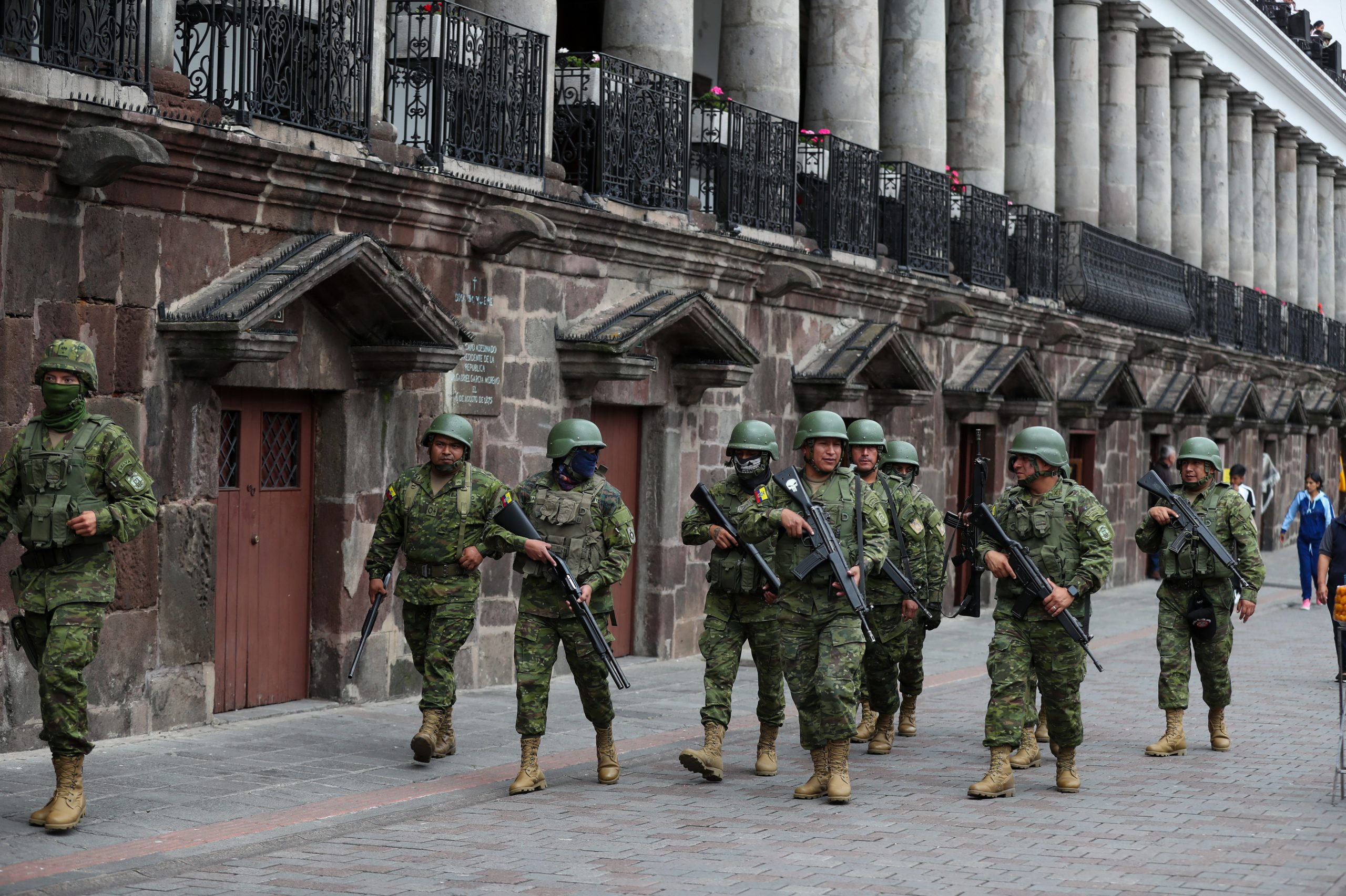 Argentina pronta a enviar polícias para lidar com violência de gangues no Equador