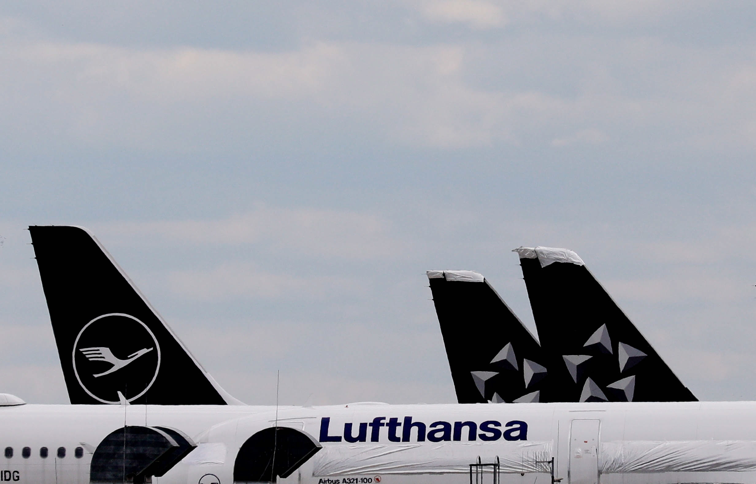 Mais de uma dezena de voos da Lufthansa cancelados em Portugal em dia de greve na companhia