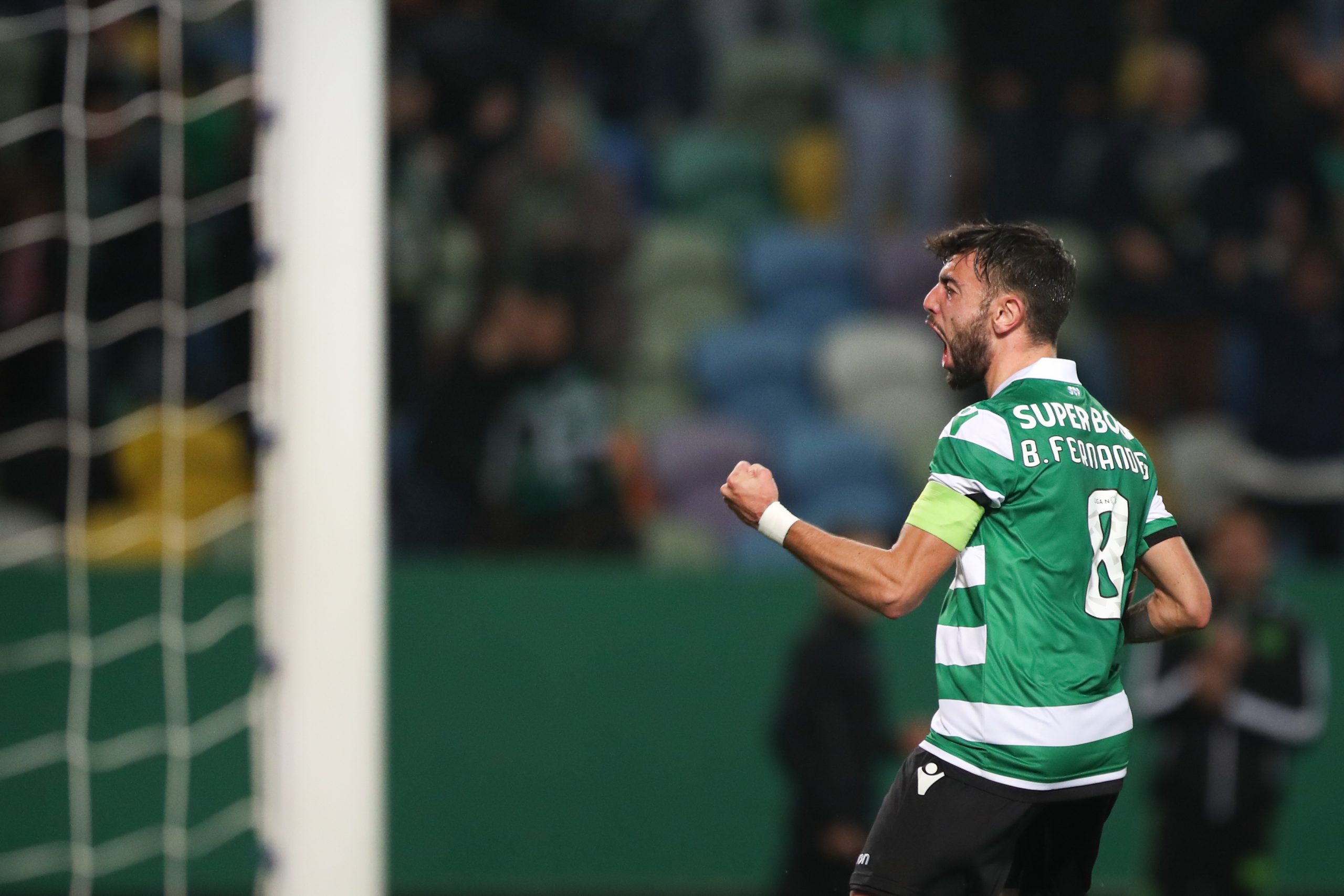 Bas Dost e B. Fernandes. O melhor remédio para o que poderia ser uma dor de cabeça de Keizer