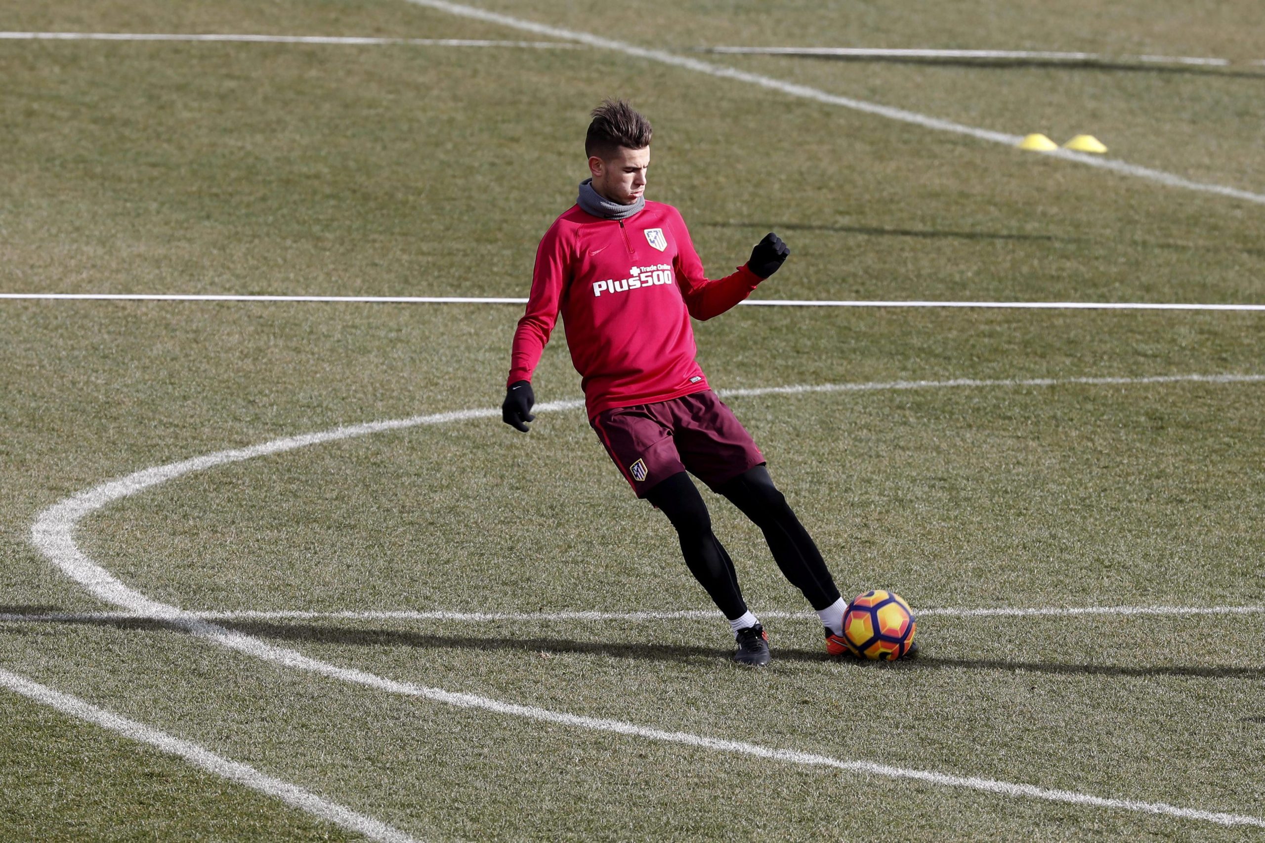 Futebolista Lucas Hernández incorre em pena de sete meses por violência doméstica