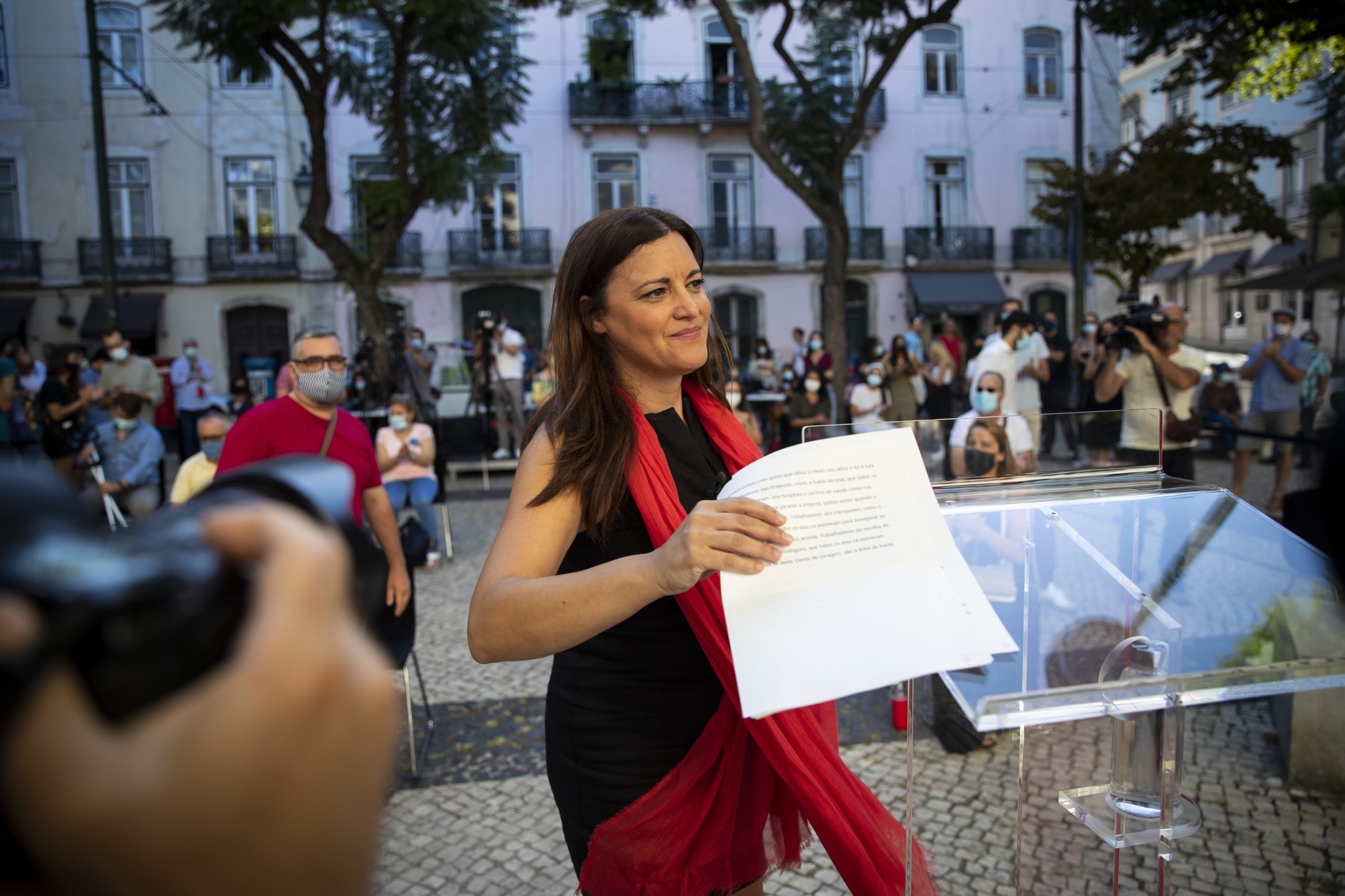 Presidenciais. Marisa Matias fratura costelas e é obrigada a adaptar pré-campanha