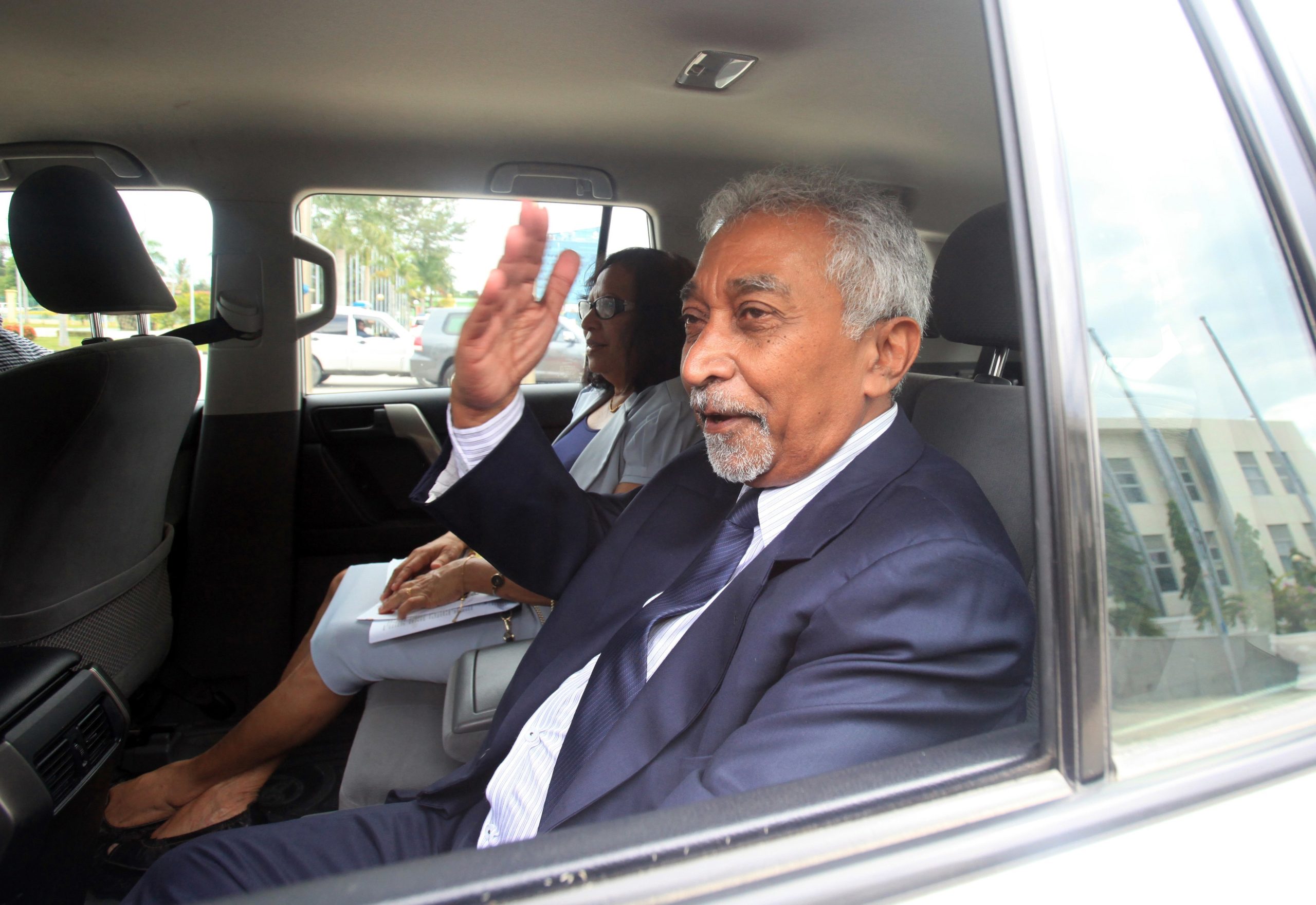 Covid-19: Ramos-Horta e Mari Alkatiri consideram desnecessário estado de emergência em Timor-Leste