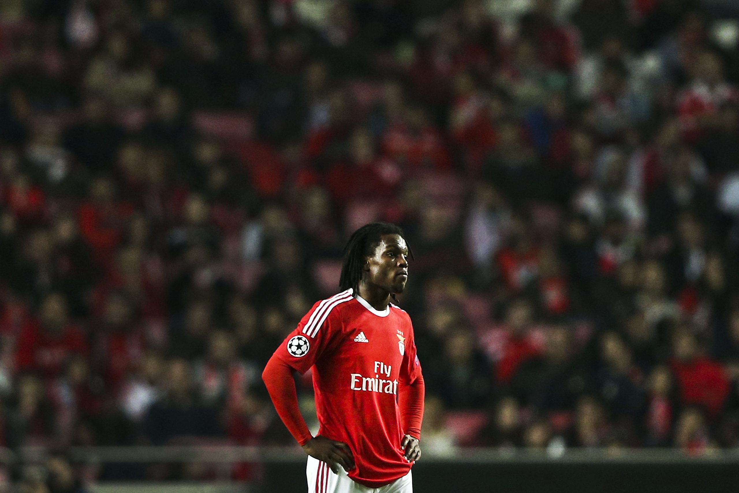 Rio Ave multado por cânticos racistas contra Renato Sanches