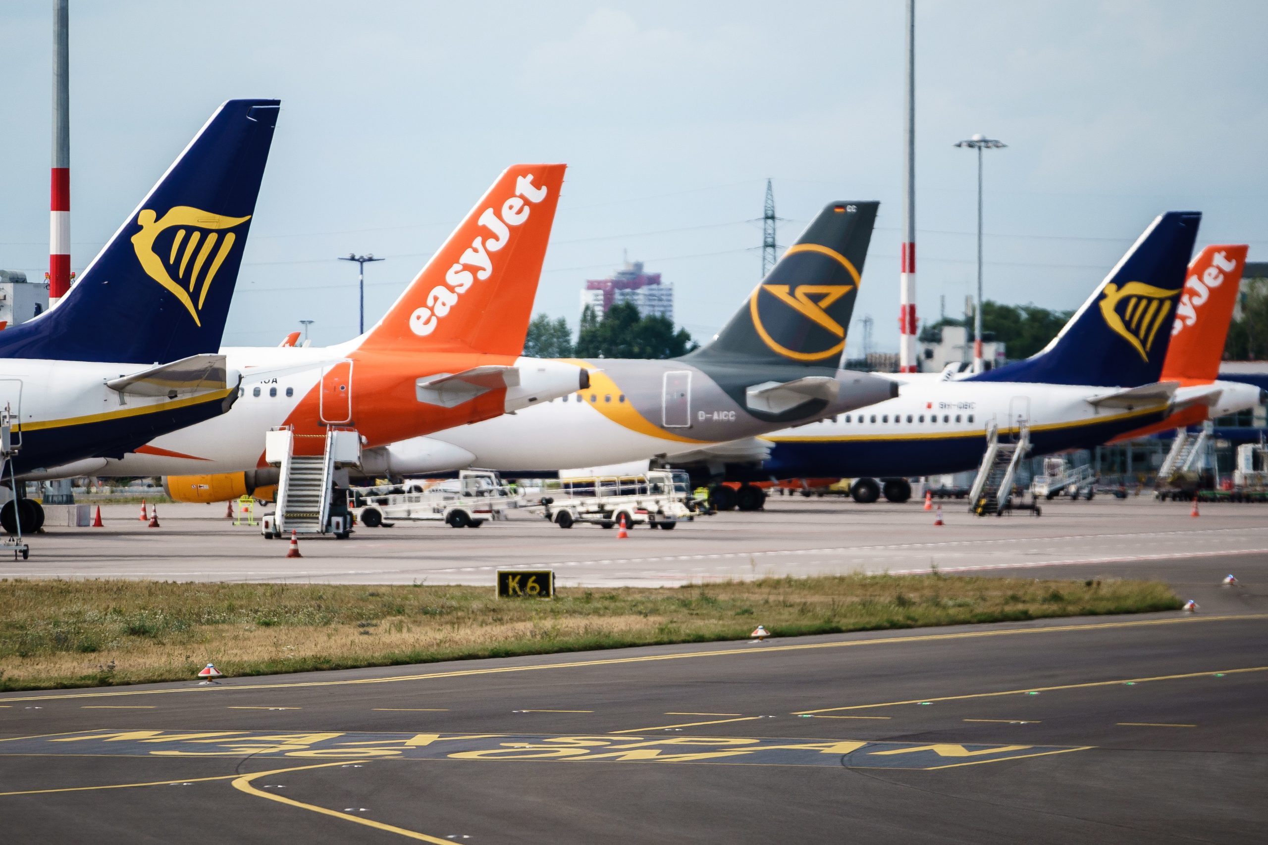 Setores da aviação e turismo pedem a Bruxelas que ponha fim ao “caos”