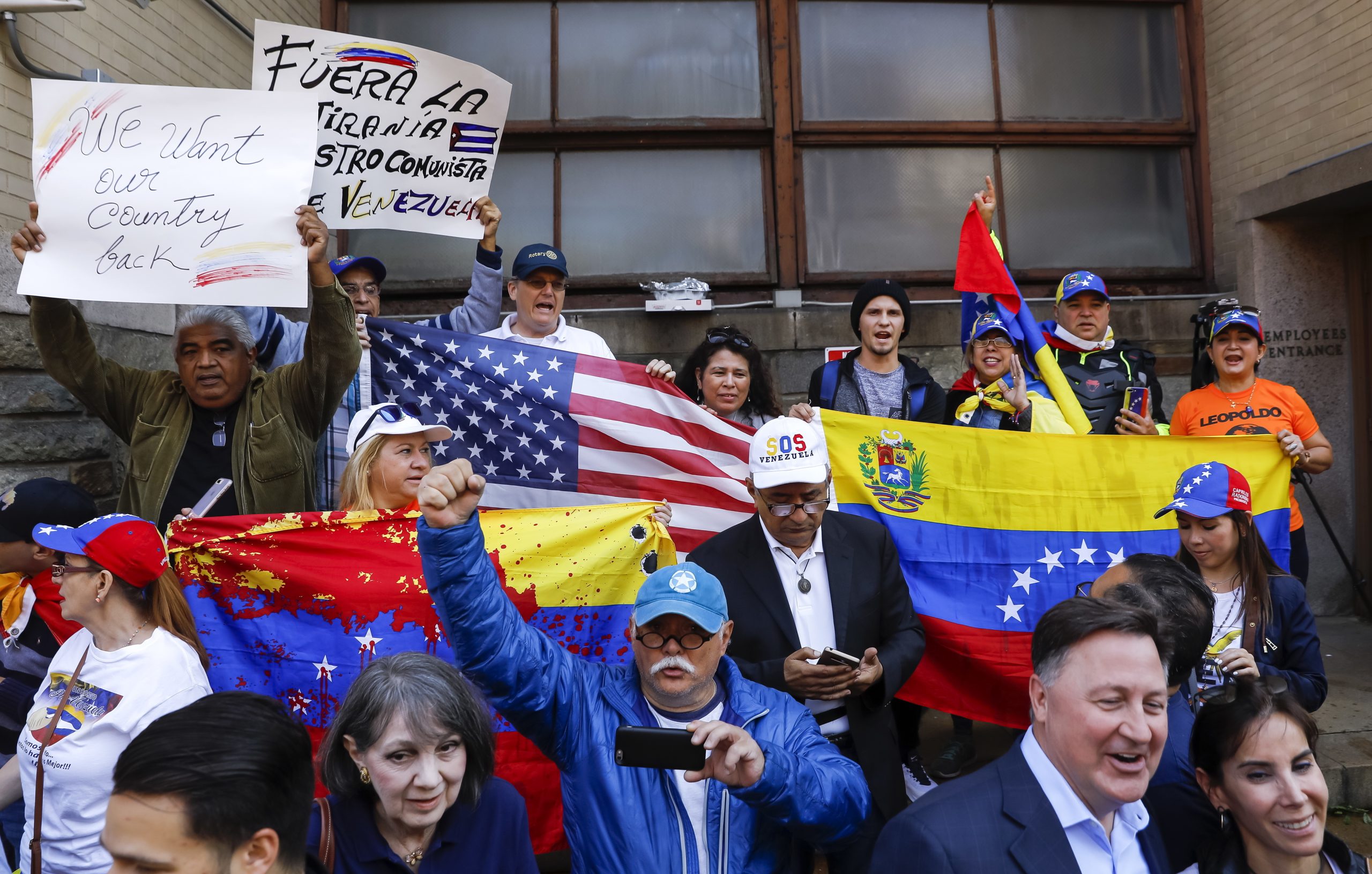 EUA: Polícia prende últimos ativistas que ocupavam embaixada em Washington