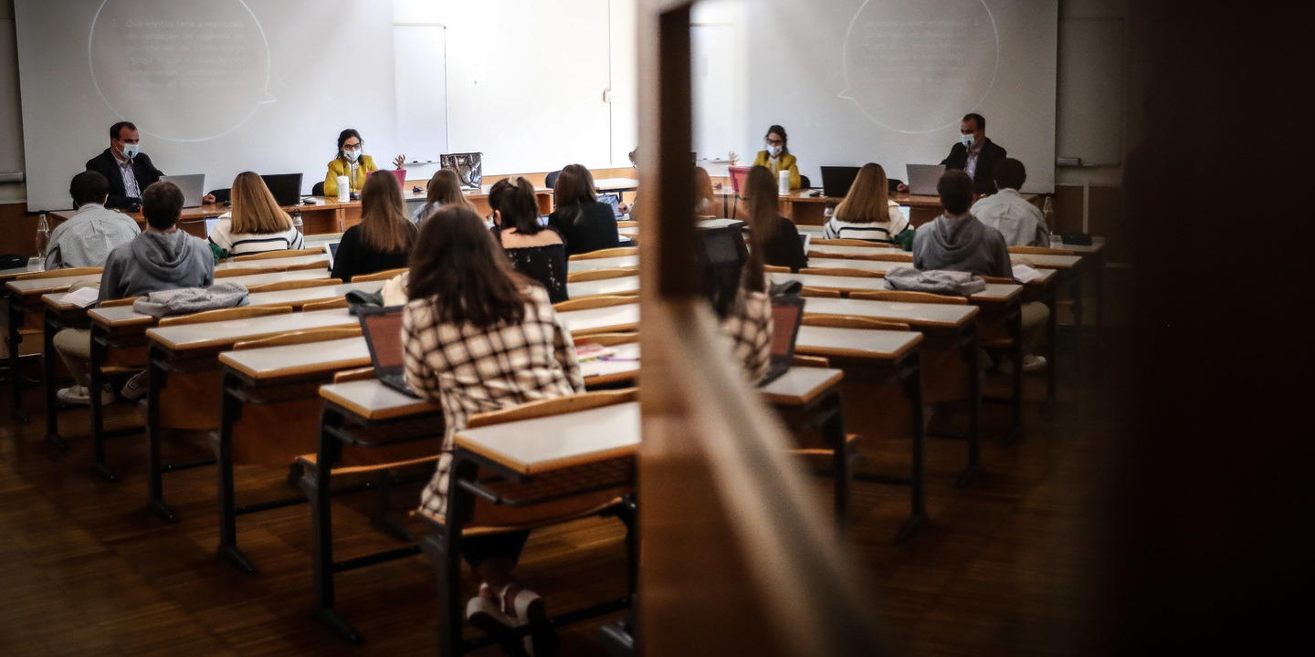 Ensino superior: Primeira fase das candidaturas termina esta sexta-feira