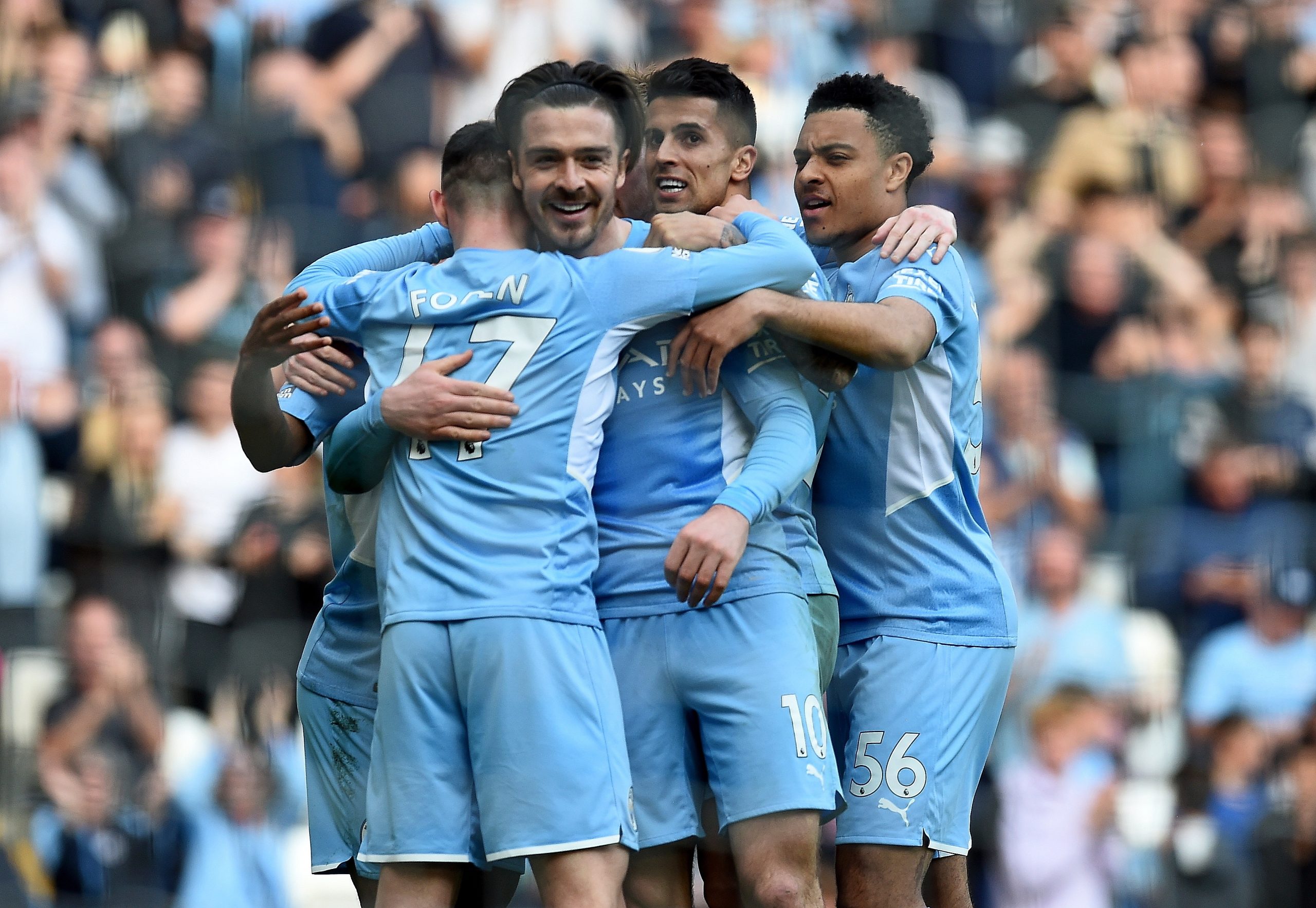 Manchester City goleia Newcastle e distancia-se na liderança da Premier League