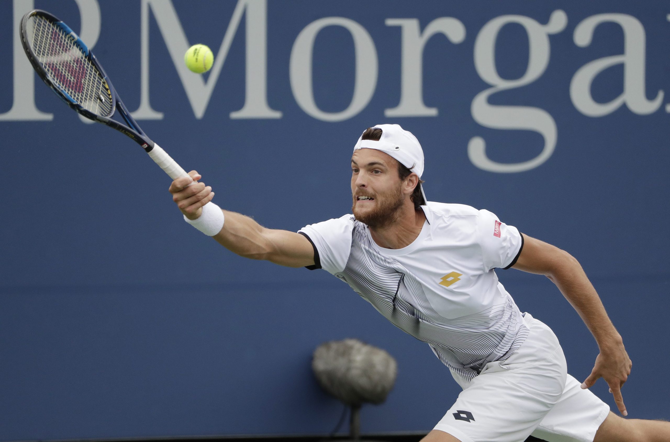 João Sousa apura-se pela primeira vez para a segunda ronda do torneio de Auckland