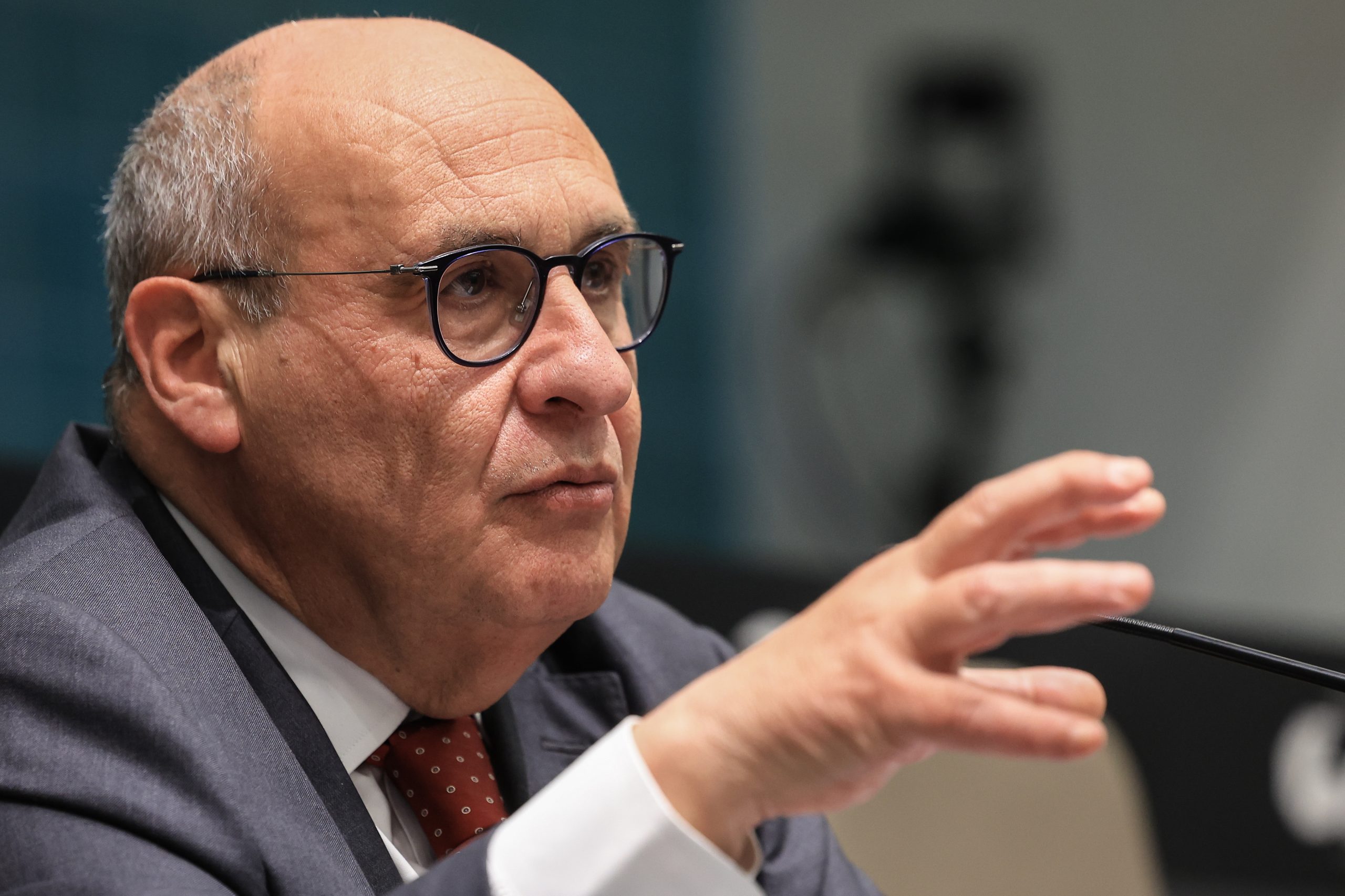 António Vitorino anuncia que está fora da corrida a Belém