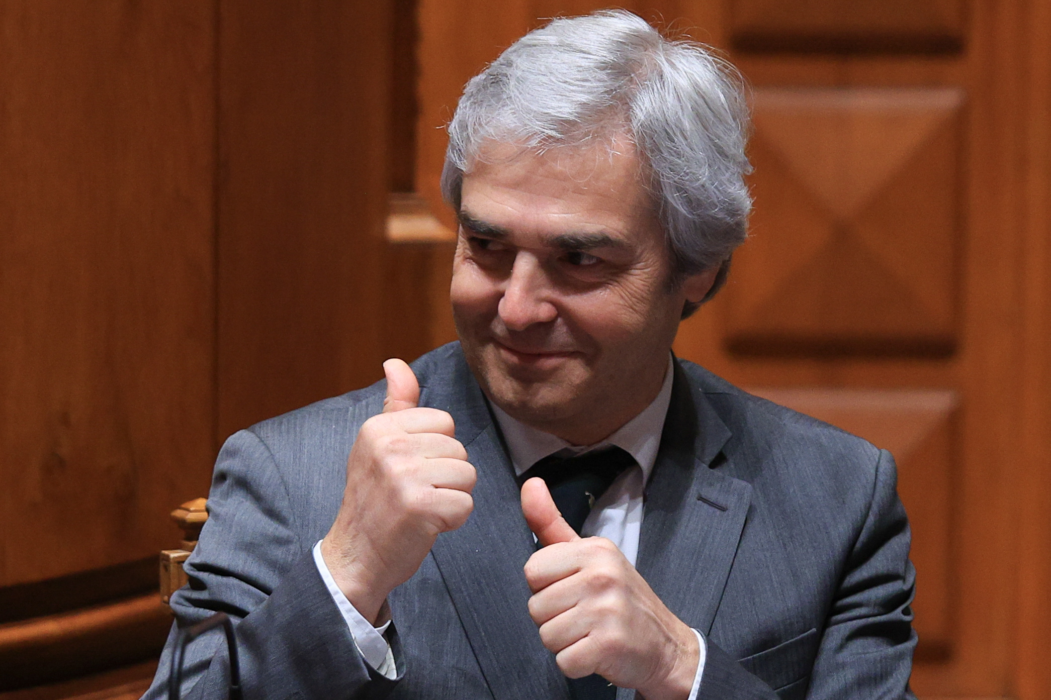 Serviço militar obrigatório? Ministro da Defesa diz que viveu “24 horas de realidade paralela” devido a “falsidade”