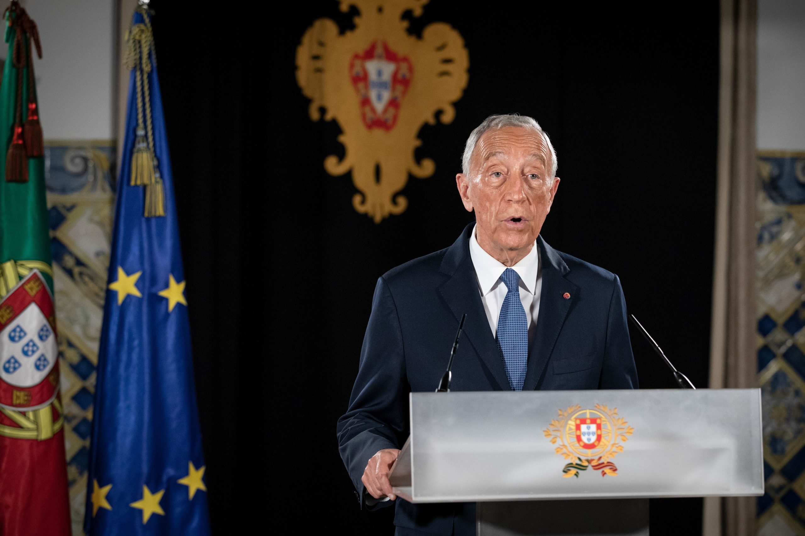 Covid-19: Presidente começa hoje a ouvir os partidos sobre renovação do estado de emergência