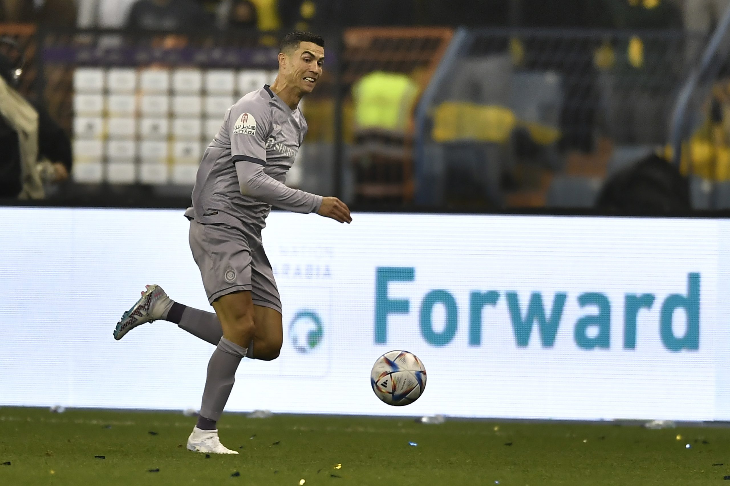 Al Nassr vence, com Cristiano Ronaldo a marcar, e fica a três pontos da liderança