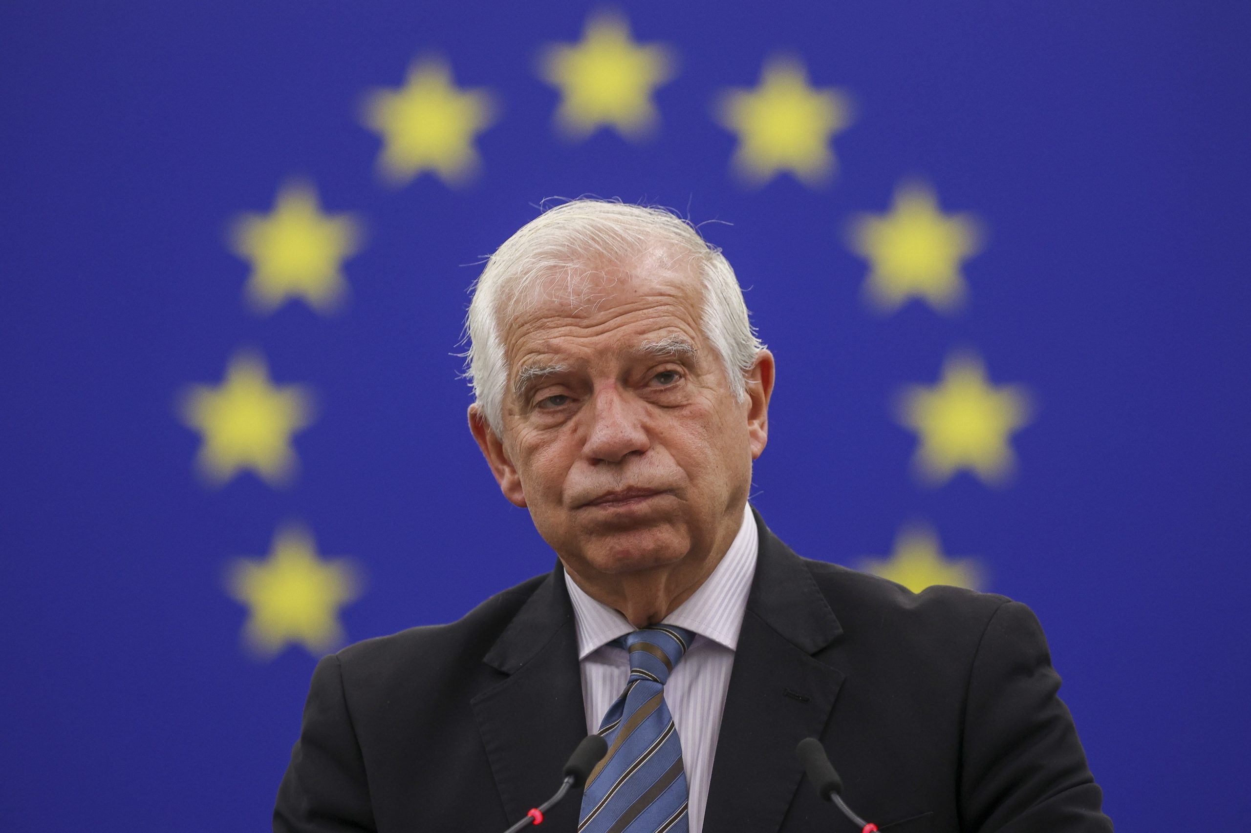 União Europeia condena decreto russo de controlo da central nuclear de Zaporijia