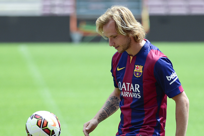 Rakitic regressa “a casa” (Sevilha) seis anos depois