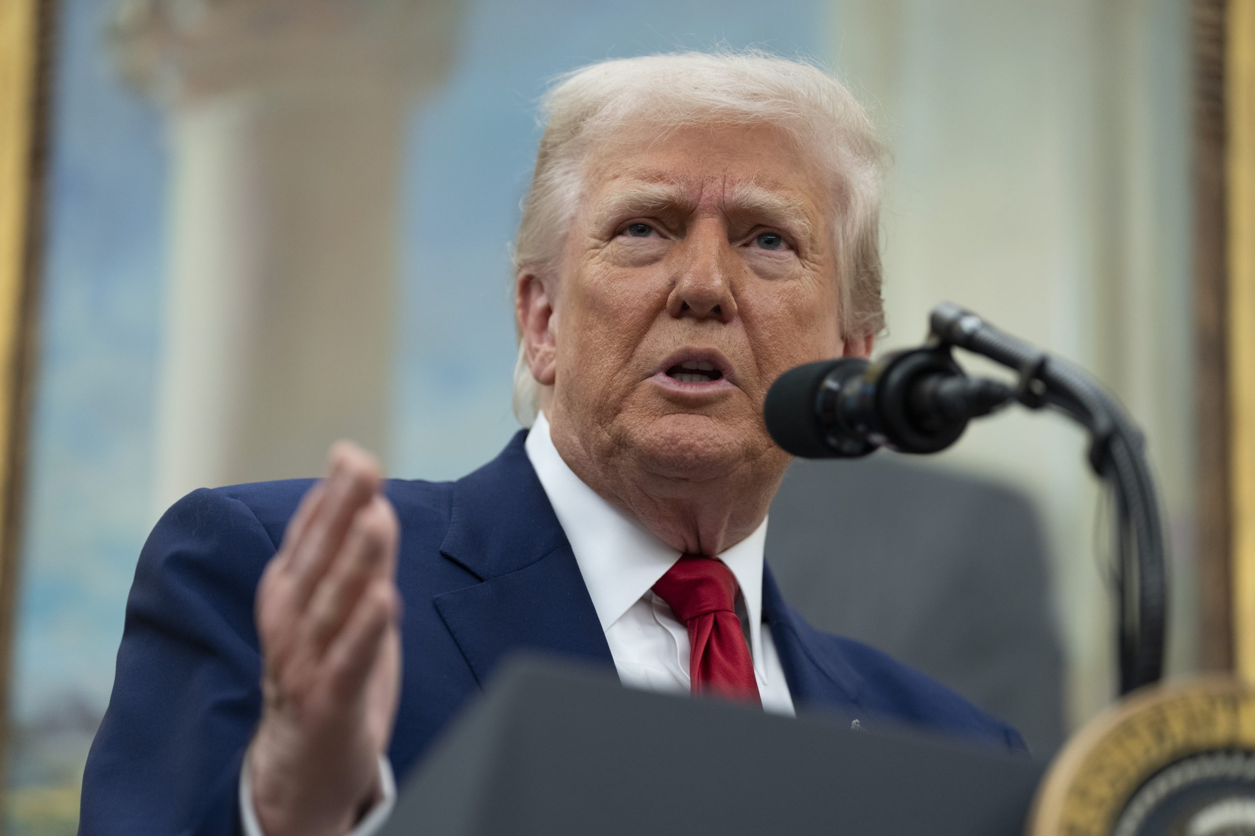 Trump espera saber em duas semanas se Putin quer acabar a guerra