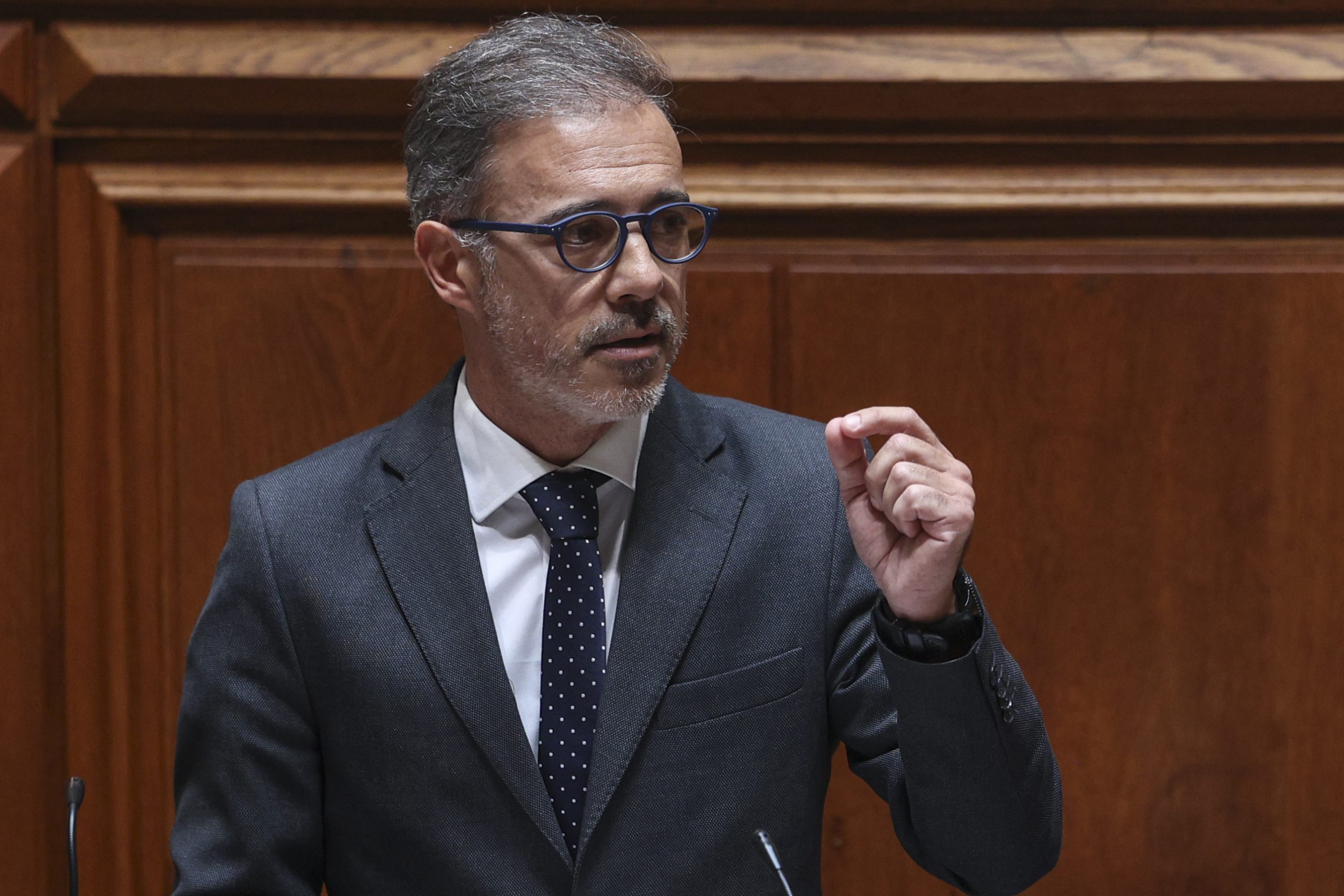 IRS: “Não nos enganámos no valor, não mentimos, não fizemos de conta, diz ministro Pedro Duarte