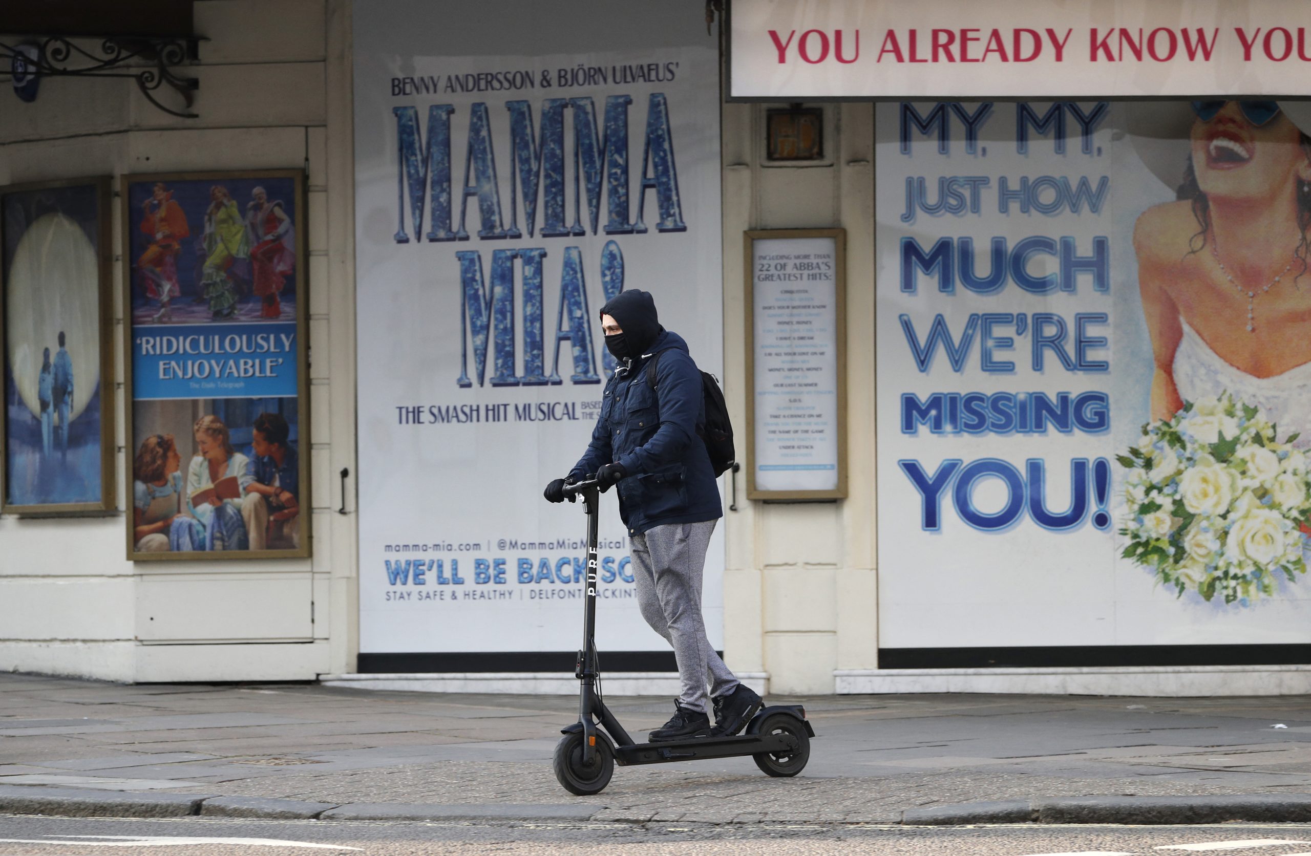 “Here we go again”: Musical ‘MAMMA MIA!’ chega a Portugal em 2025