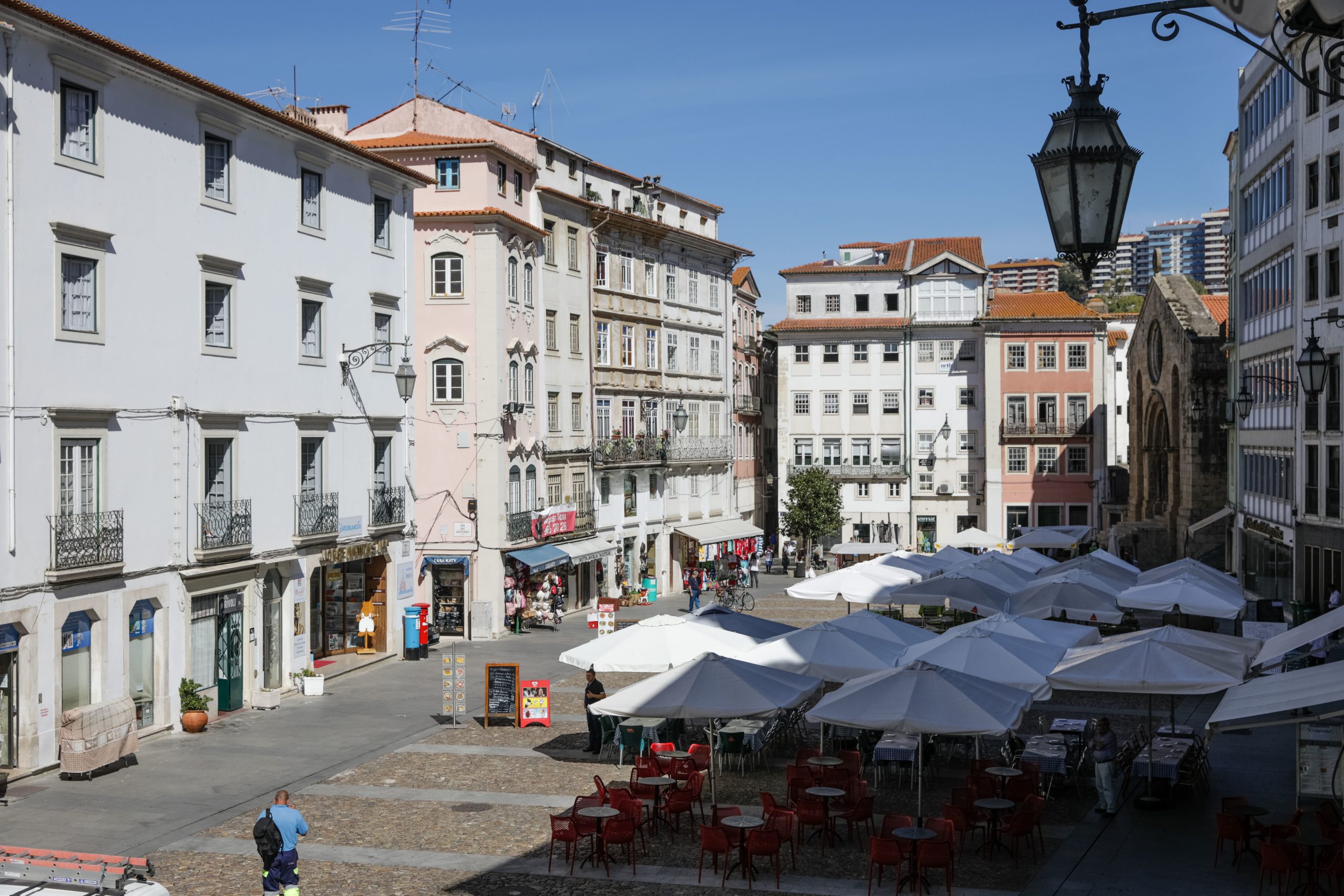 Câmara de Coimbra aceita as competências previstas nos diplomas já publicados