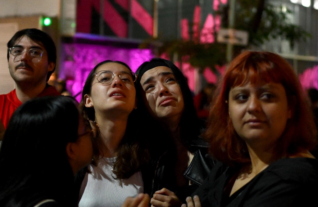 Fãs unem-se em homenagem a Liam Payne na Argentina. Veja as imagens