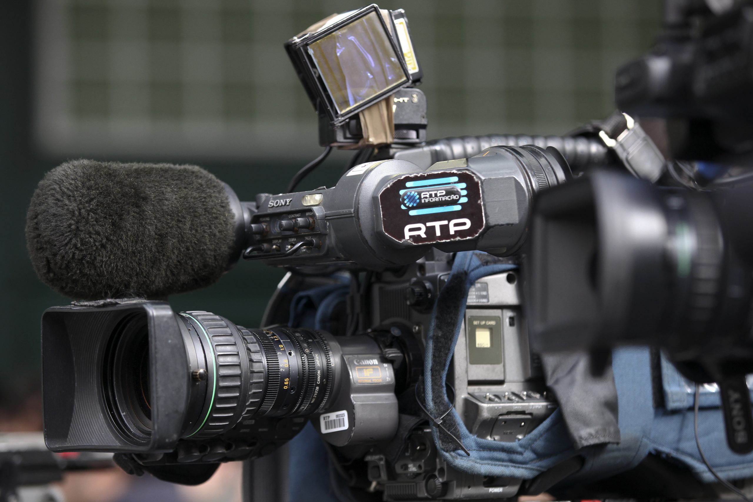 PS quer explicações sobre tentativa da RTP entrar no Hospital Santa Maria em ambulância