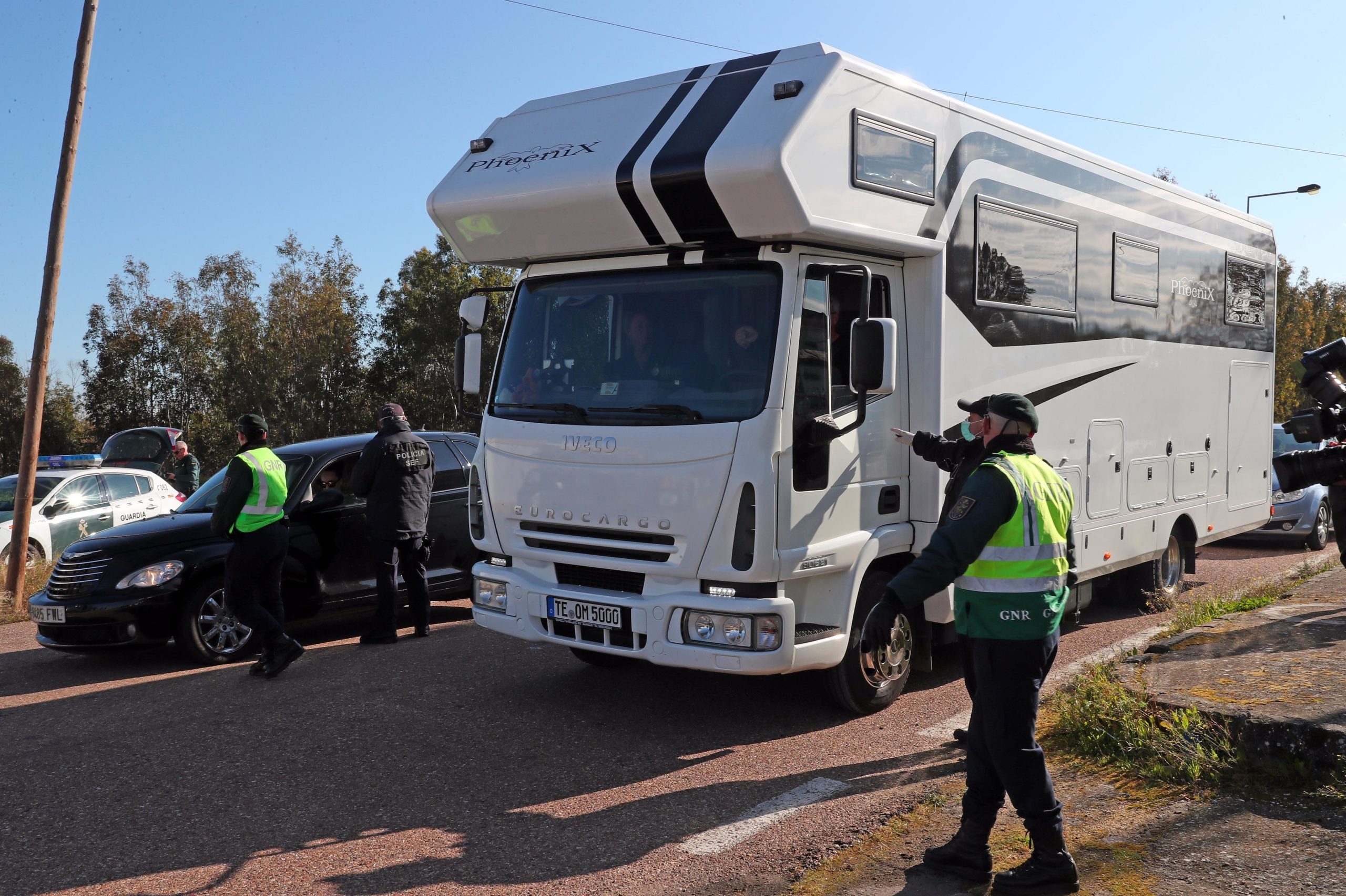 Covid-19: Municípios da zona da Guarda fecham dez fronteiras terrestres com Espanha