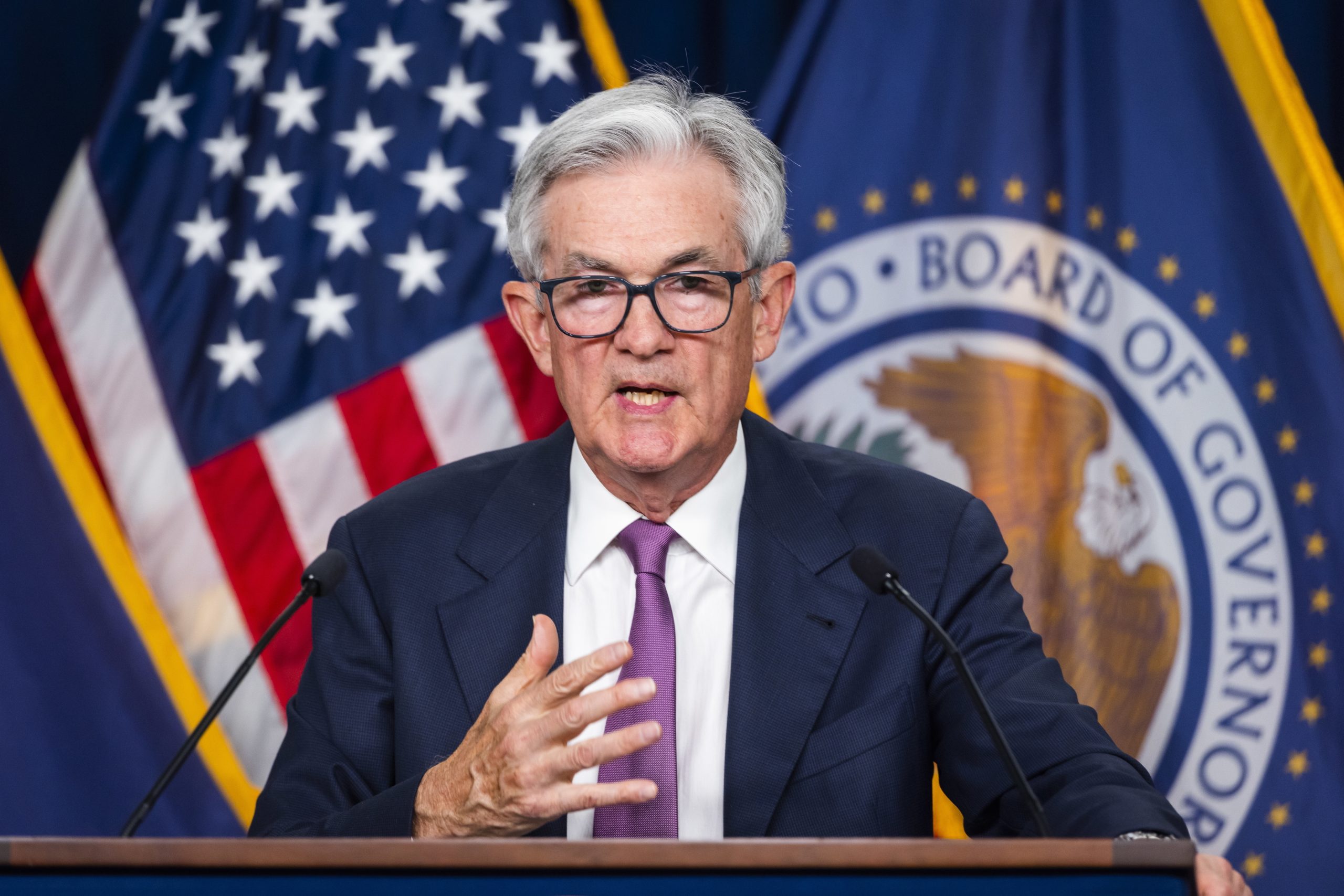 EUA. Ex-presidentes da Reserva Federal condenam investigação criminal a Jerome Powell