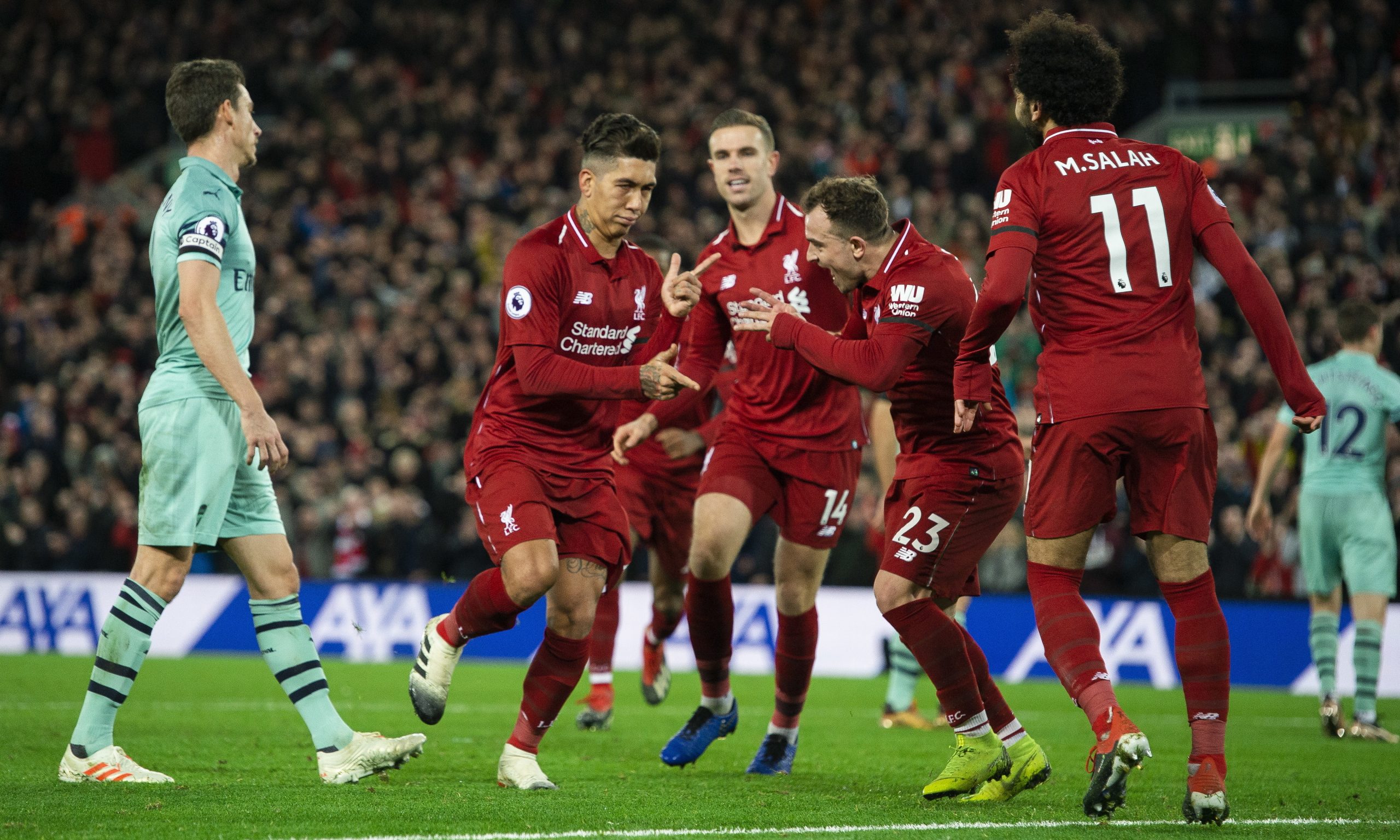 Liverpool aplica mão cheia de golos ao Arsenal