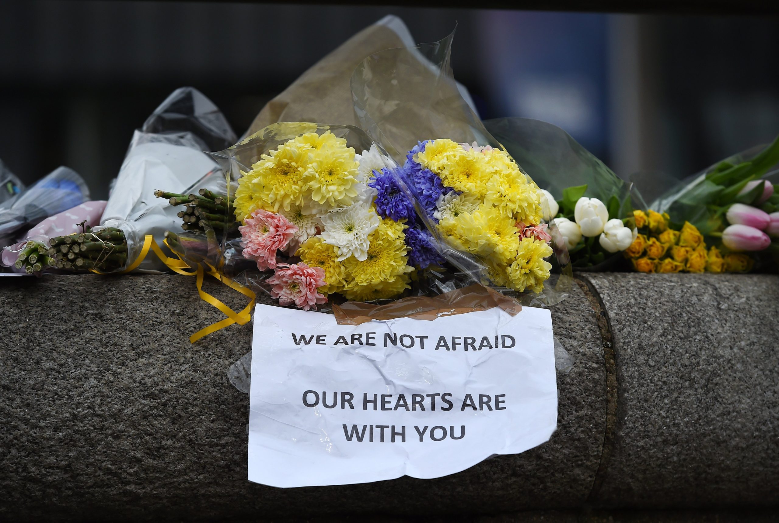 Londres: Mulher ferida no ataque de Westminster acabou por falecer