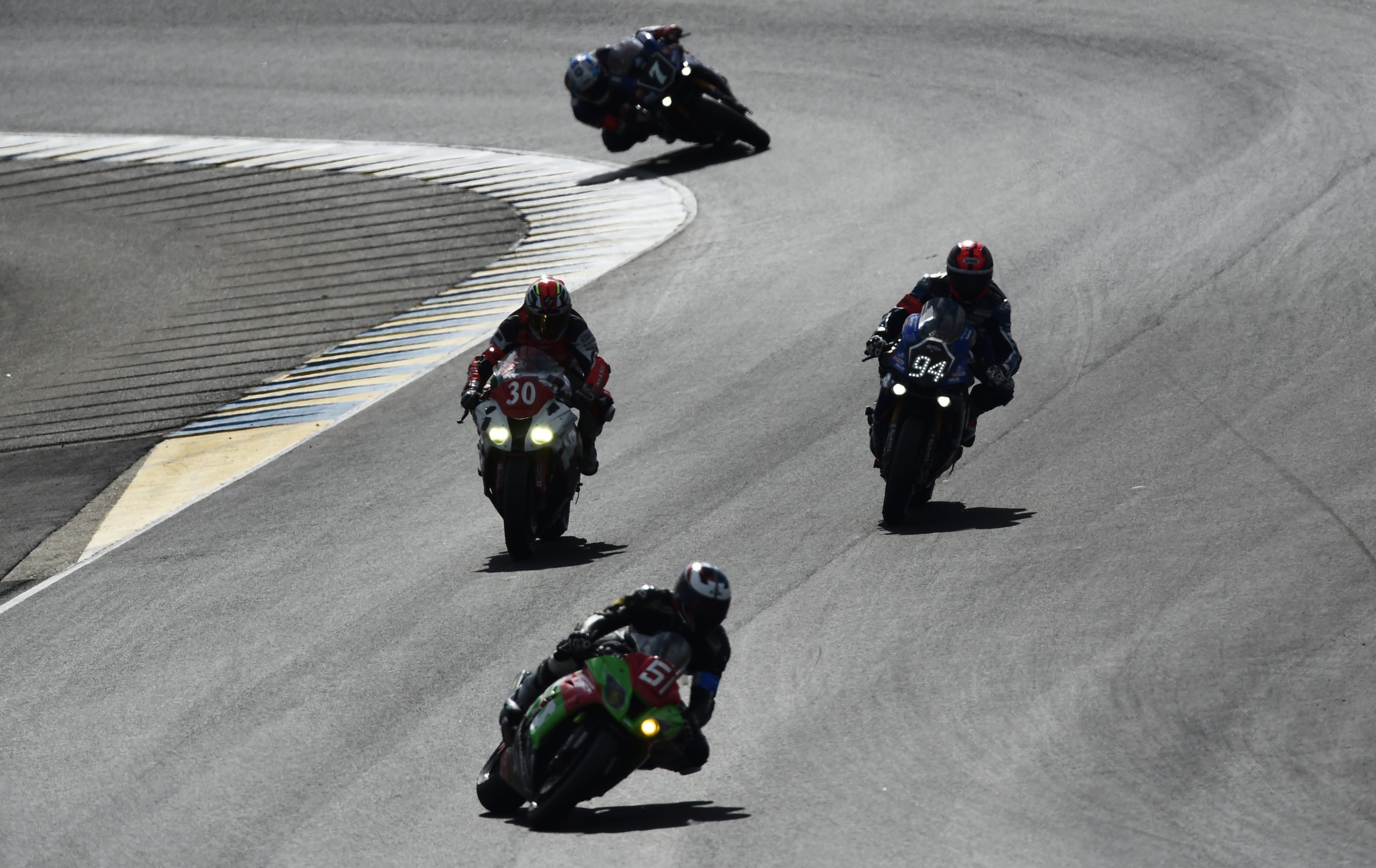Checa, Di Meglio e Canepa, em Yamaha, vencem 24 Horas de Le Mans