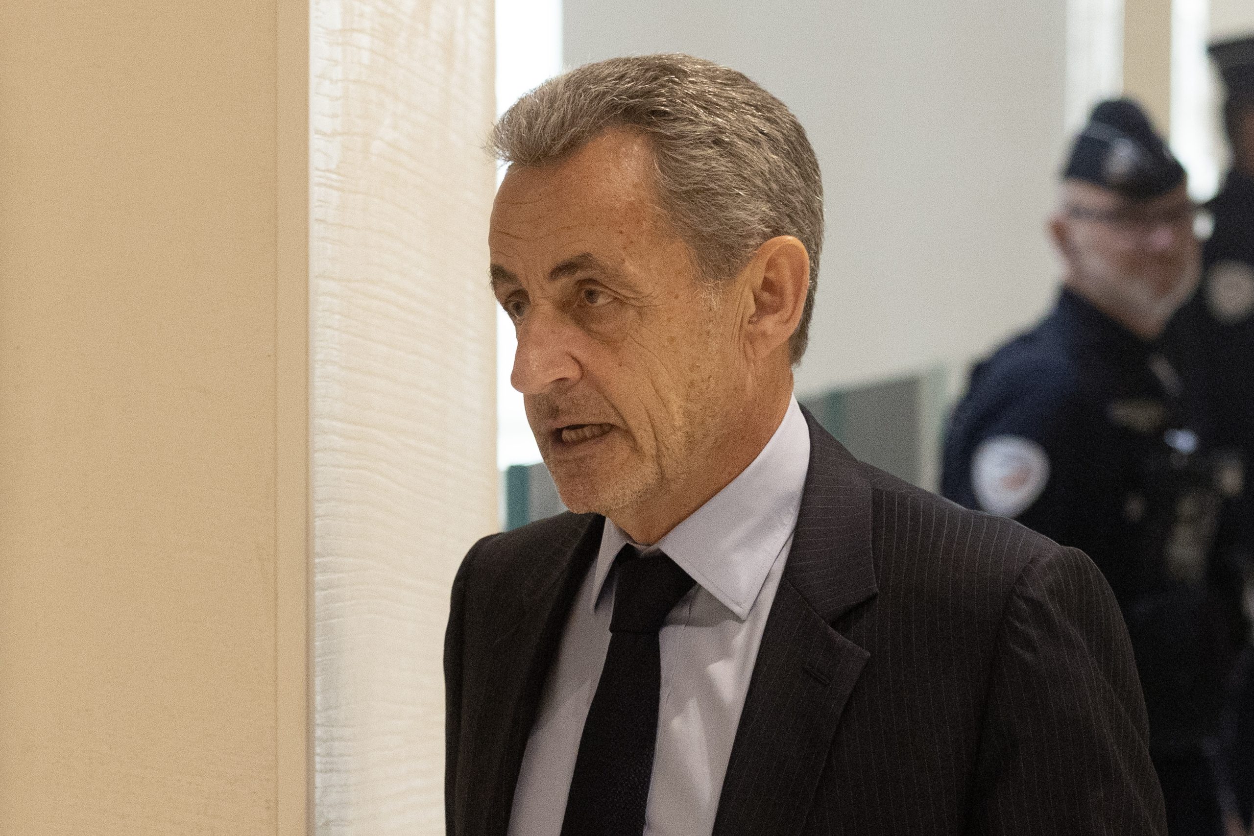 Sarkozy condenado por conspiração criminal, mas absolvido de corrupção