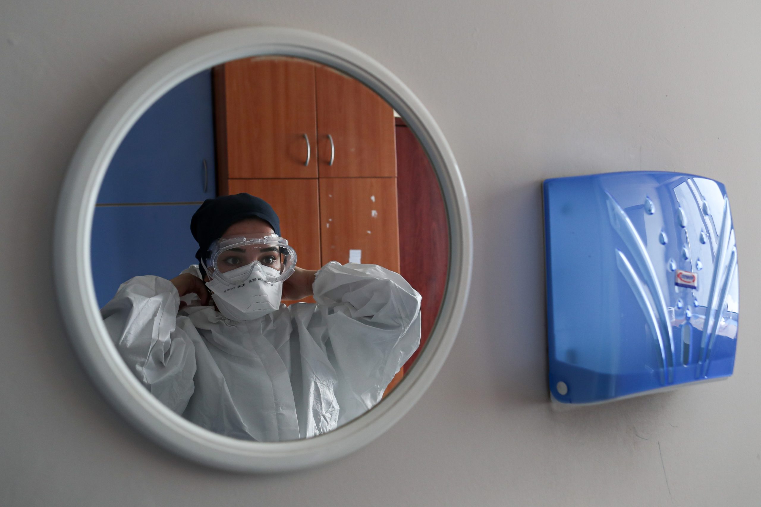 Vírus já matou 473.475 pessoas e infetou mais de 9,1 milhões no mundo