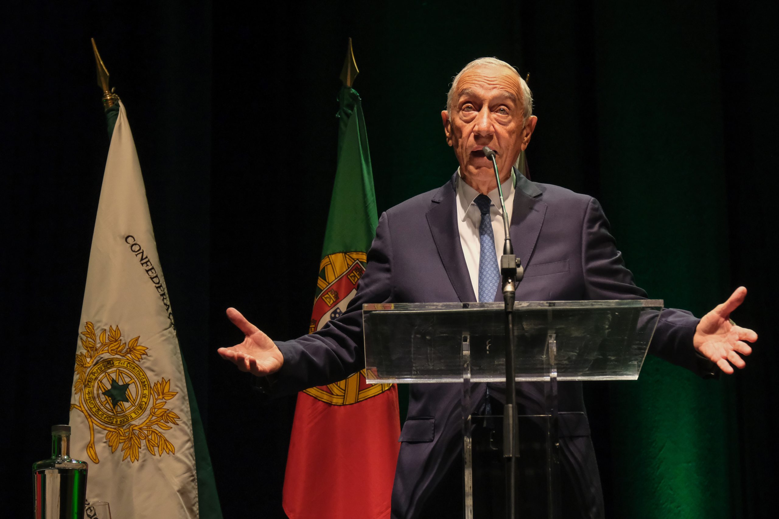 Presidente da República afirma que decreto sobre migrações foi promulgado por ser “urgentíssimo”