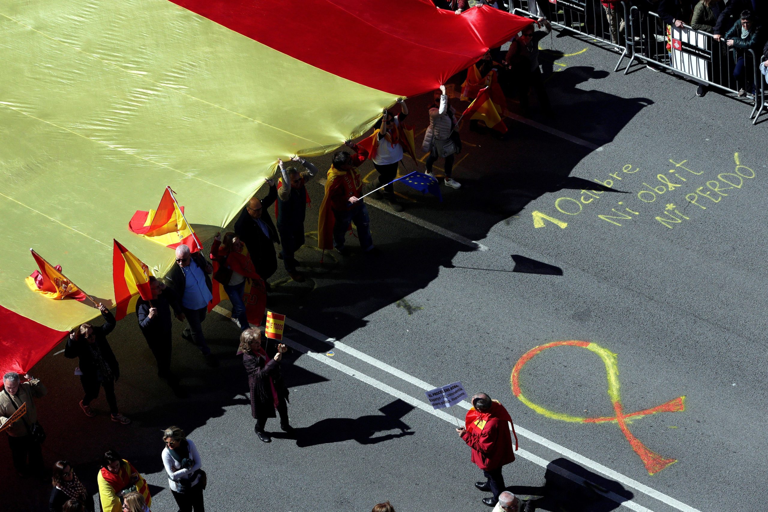 Supremo Tribunal dá luz verde ao julgamento de 18 líderes independentistas catalães