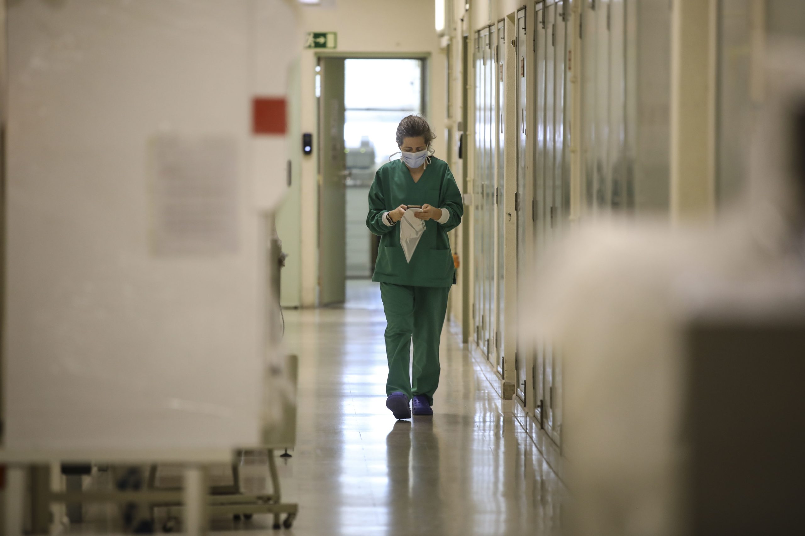 Covid-19: Portugal com o número mais baixo de novas infeções desde setembro. Mais 394 novos casos e 34 óbitos