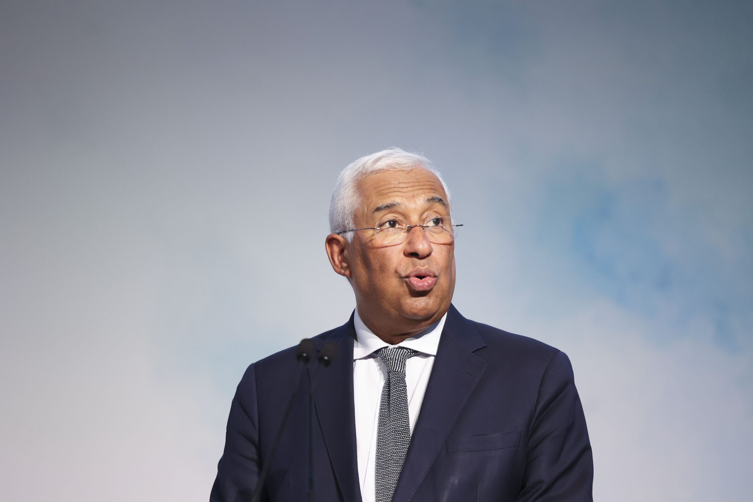 Governo assina acordo de melhoria de rendimentos sem CGTP e CIP