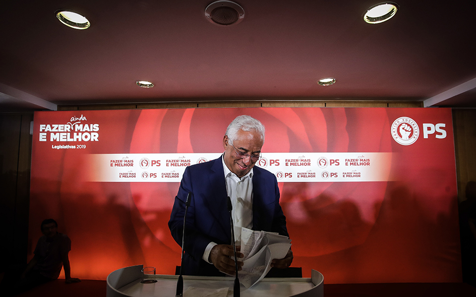 País “moderado” e de “esquerda”. Resultados das legislativas sem surpresas para os jornais franceses