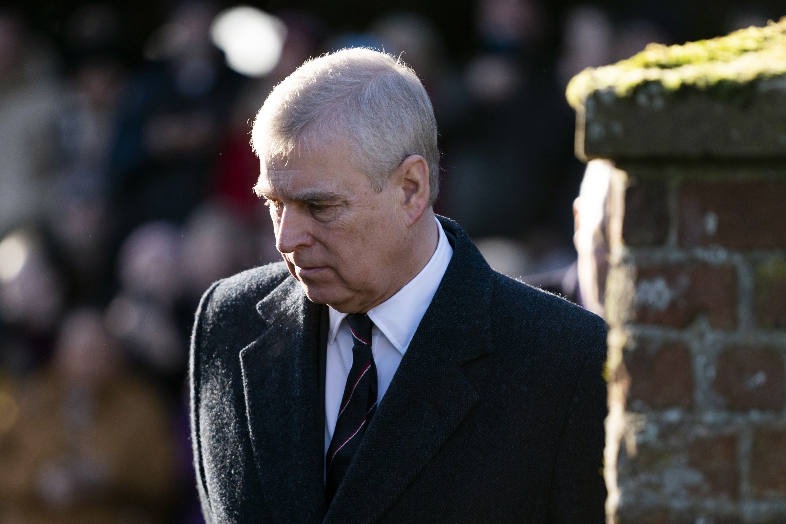 O que se sabe sobre a detenção de Andrew Mountbatten-Windsor?