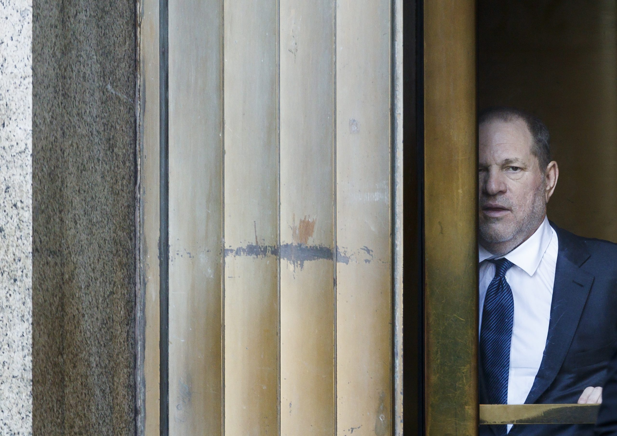 Nova acusação contra Harvey Weinstein por violência sexual a menor em 2002