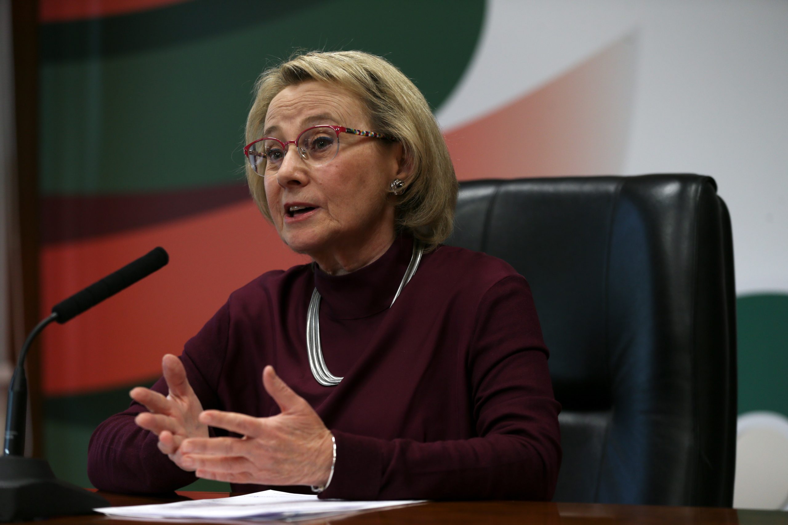 Covid-19: Portugal está a comprar “tudo o que mercado consegue produzir” para reserva de material de proteção