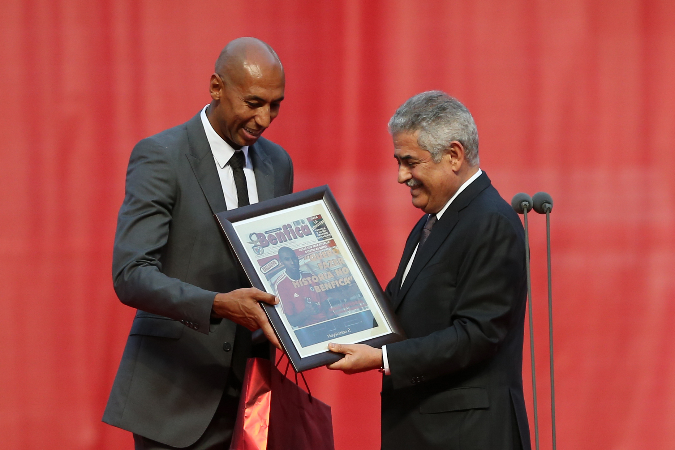Vieira “nostálgico” enaltece trajeto do “companheiro de viagem” Luisão
