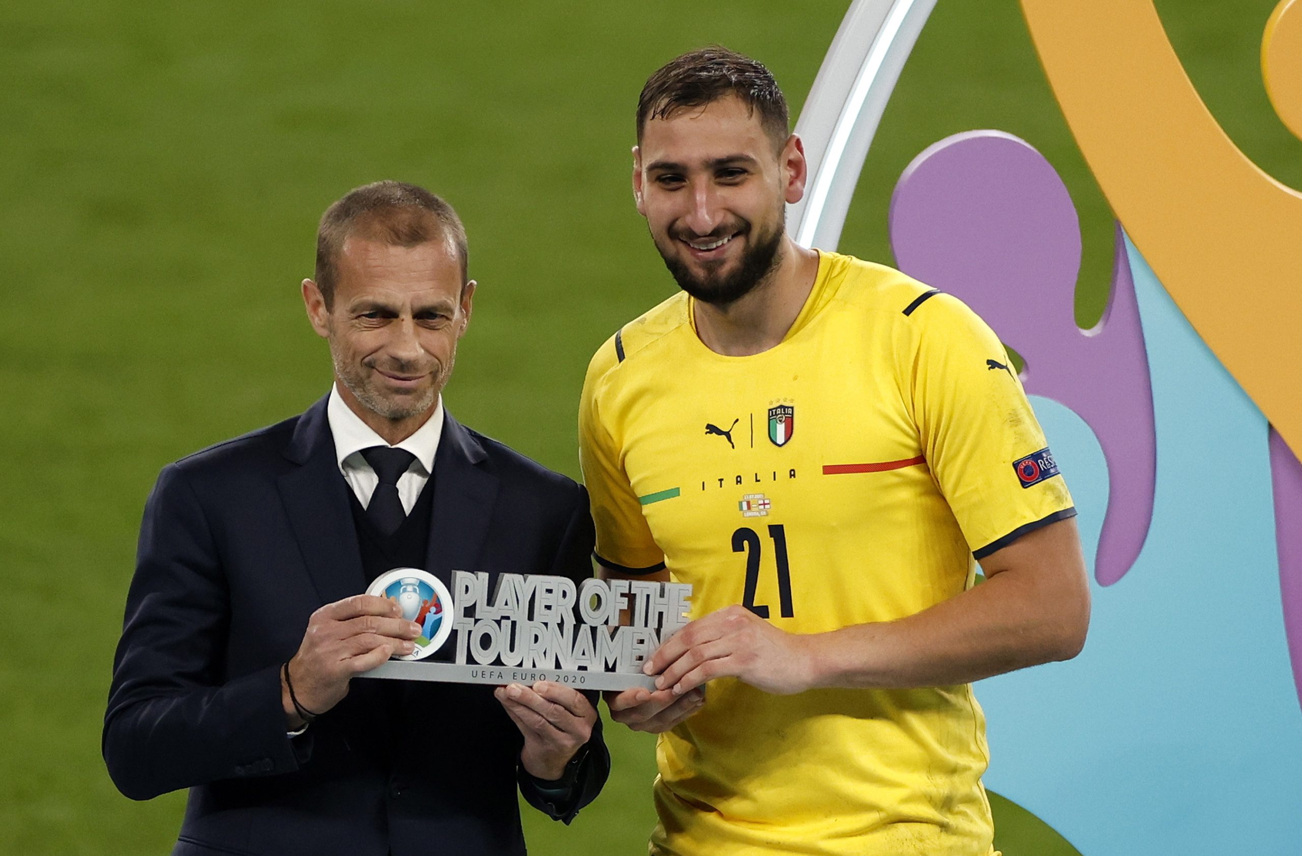 Aos 22 anos, Donnarumma torna-se no primeiro guarda-redes a ser eleito melhor jogador de um europeu