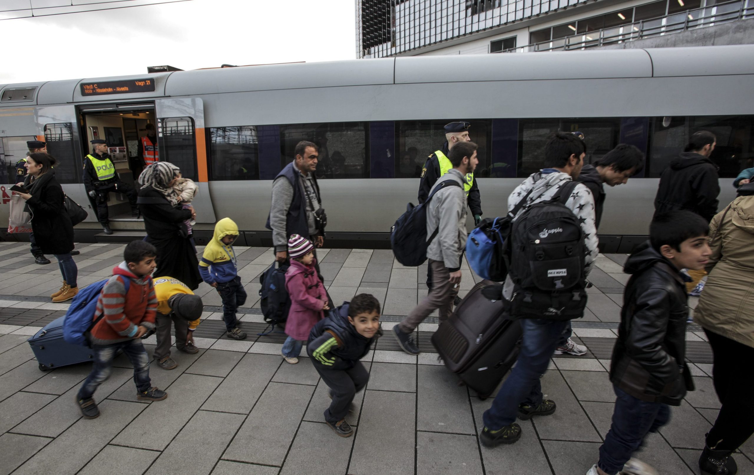 Suécia pagará até 31 mil euros a imigrantes que queiram retornar para os seus países