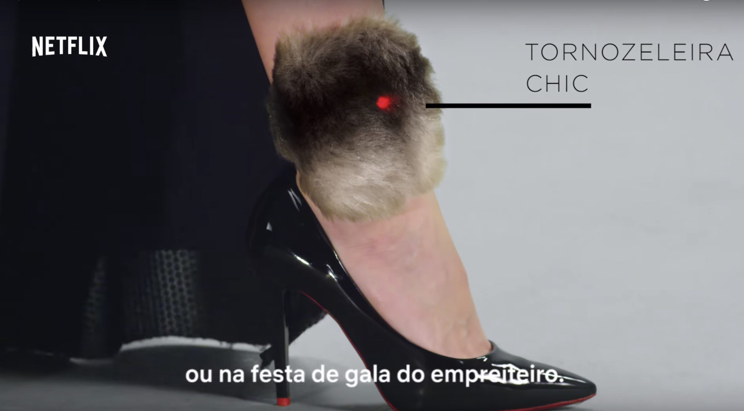 “Entre no esquema, mas não saia da moda”. Netflix abre ‘lojas da corrupção’ nos aeroportos do Brasil