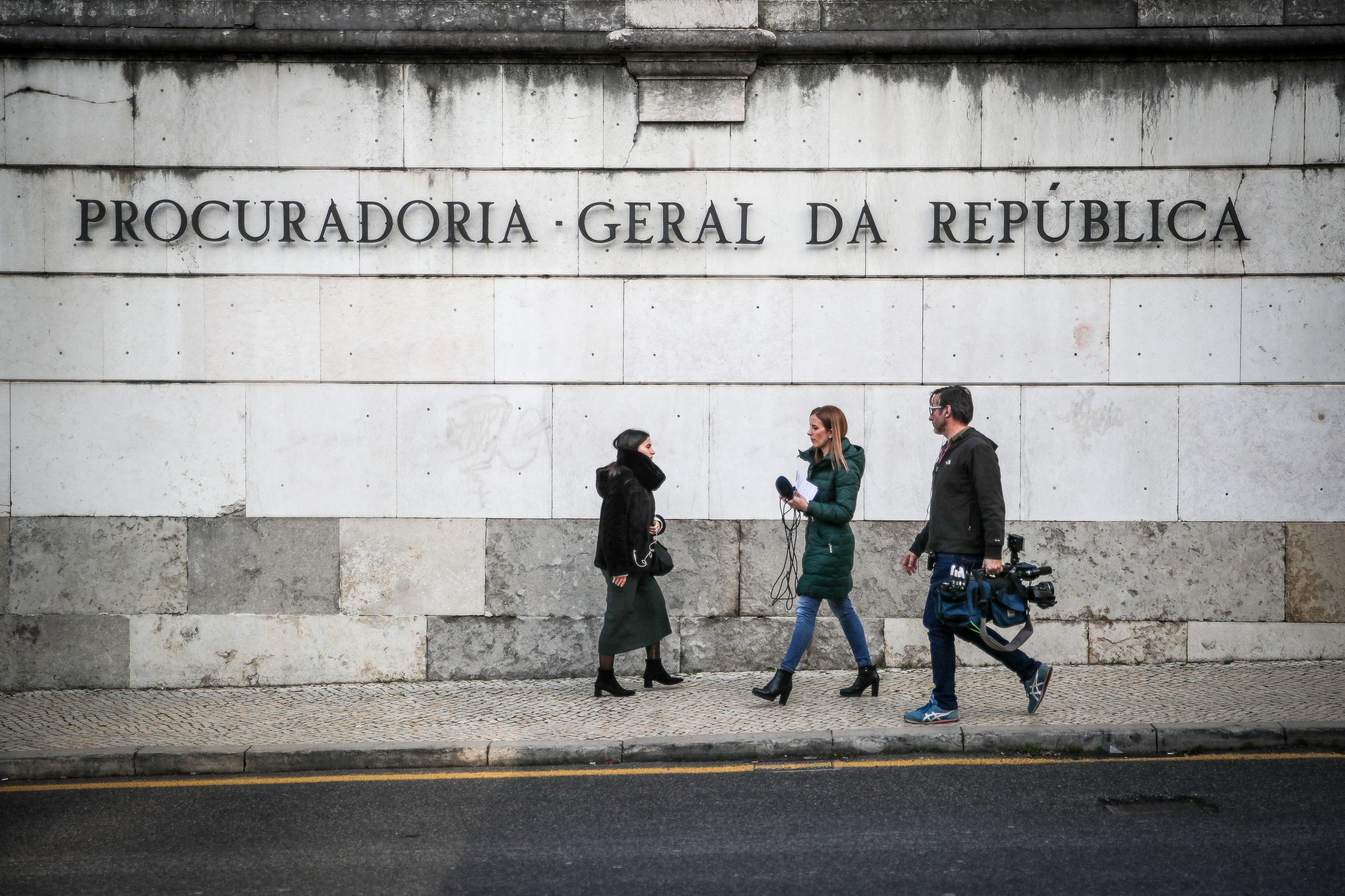 Legislativas: Governo pediu parecer à PGR para saber se isolamento impede direito de voto