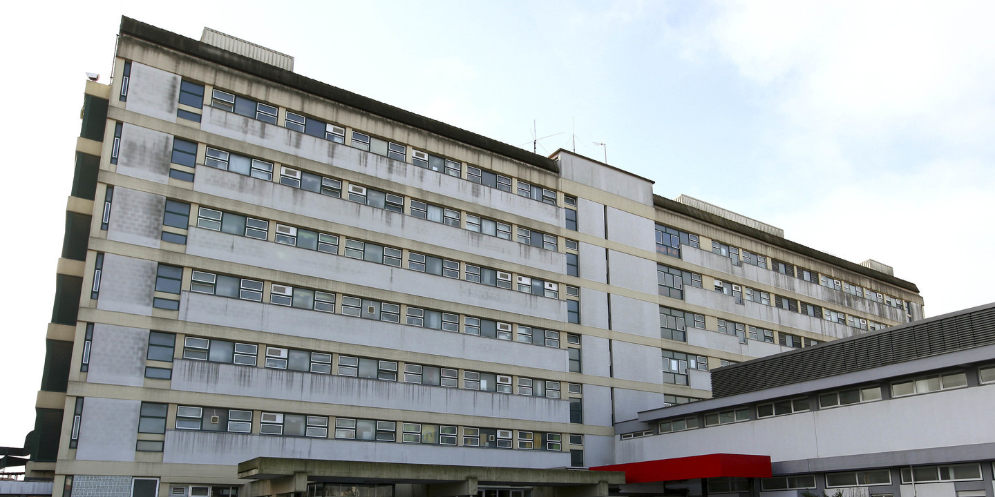 Covid-19: Hospital de Beja com contentor frigorífico para aumentar morgue