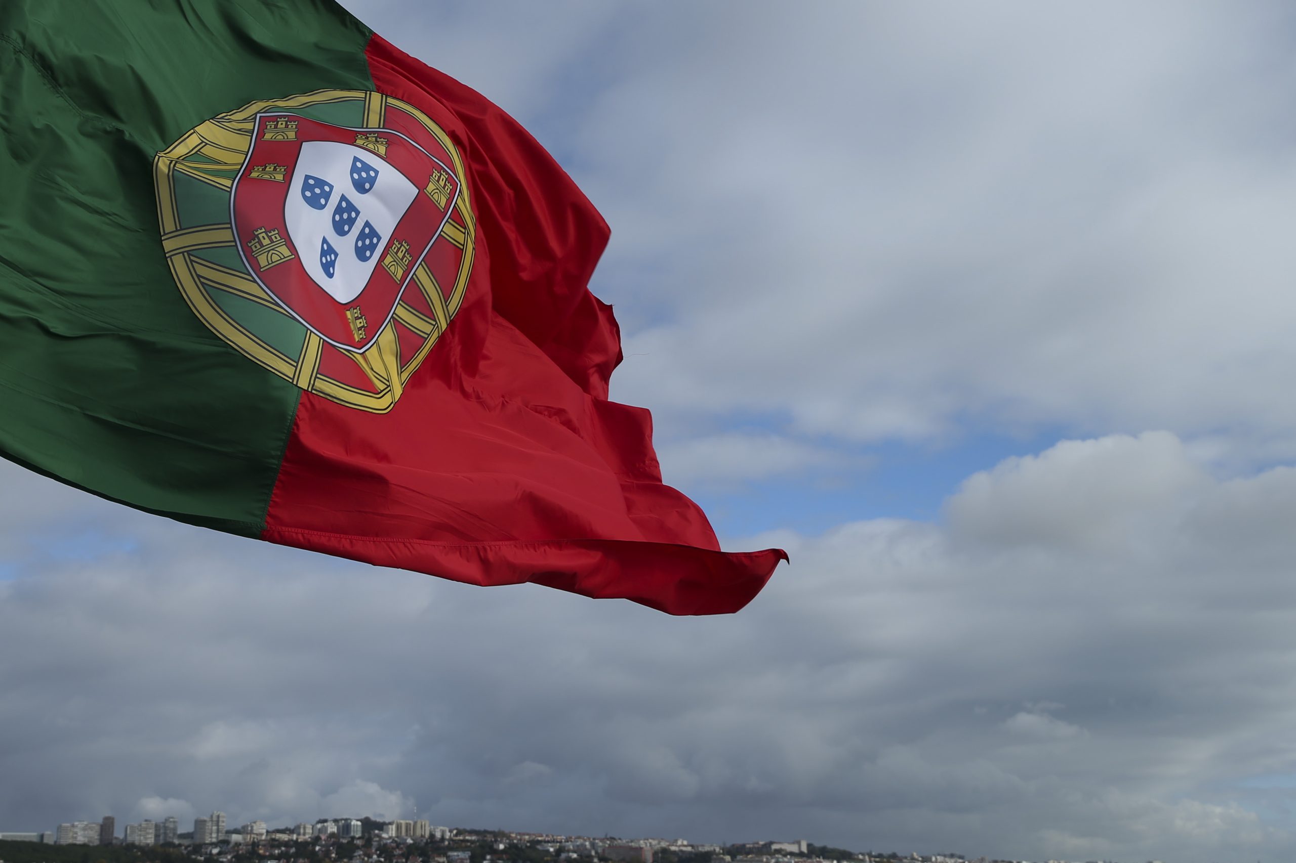 Ao sexto dia de campanha, a direita vai estar no centro do país, e PS e BE convergem em Viana do Castelo