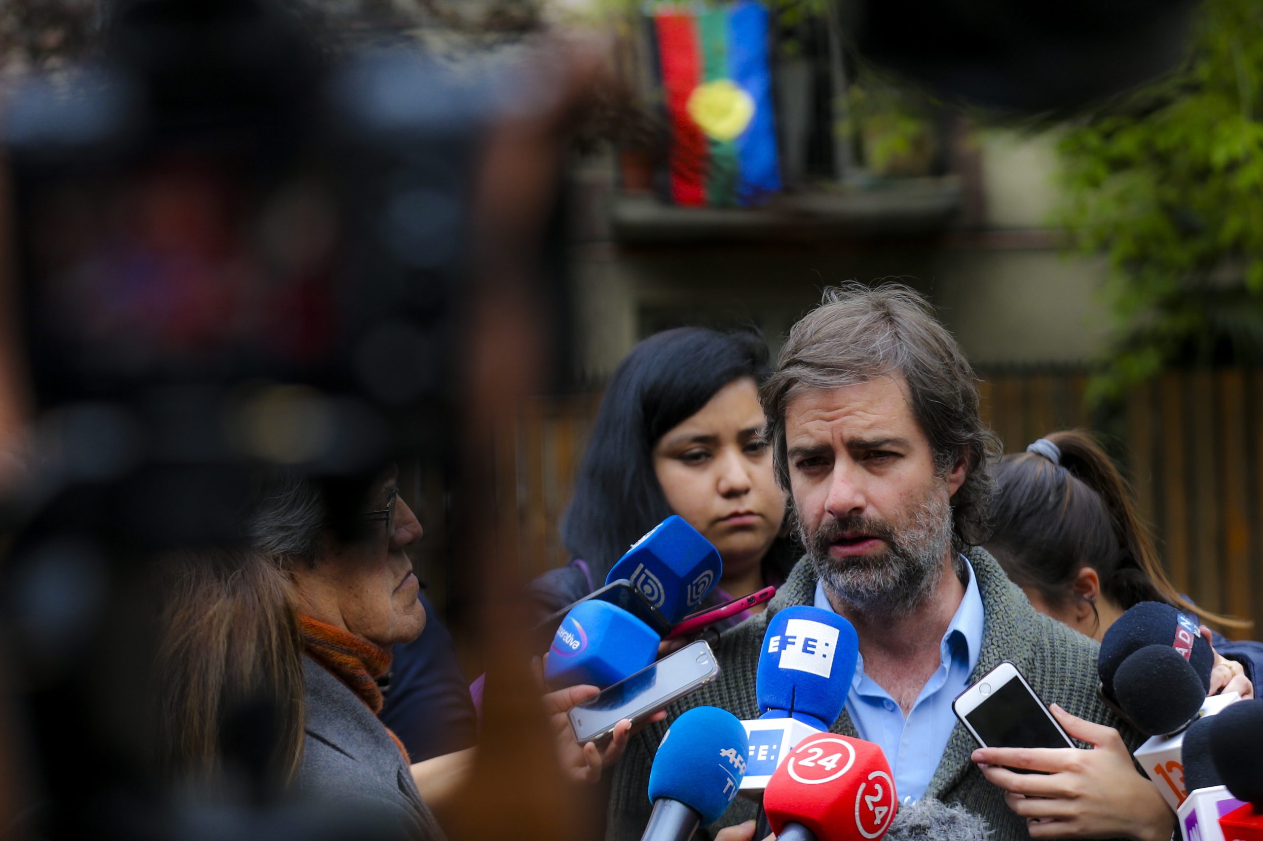 Vítimas do padre Karadima acusam igreja chilena de travar investigação de abusos