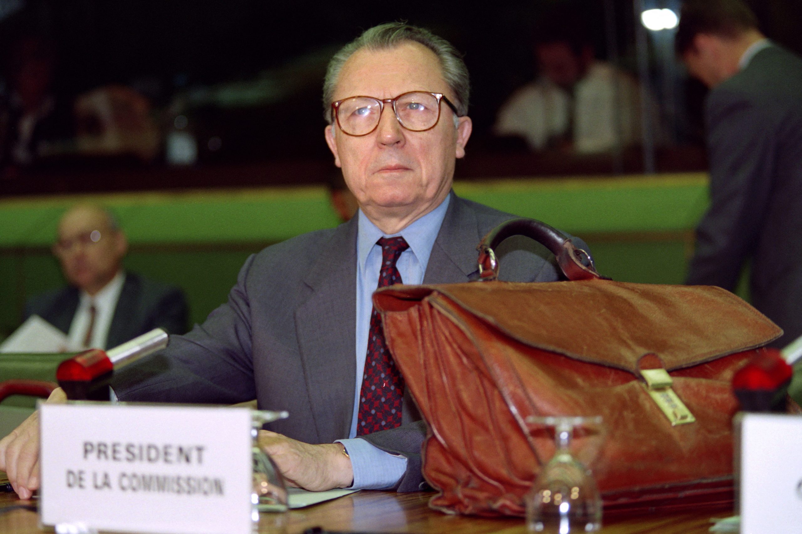 Morreu o antigo presidente da Comissão Europeia Jacques Delors aos 98 anos de idade