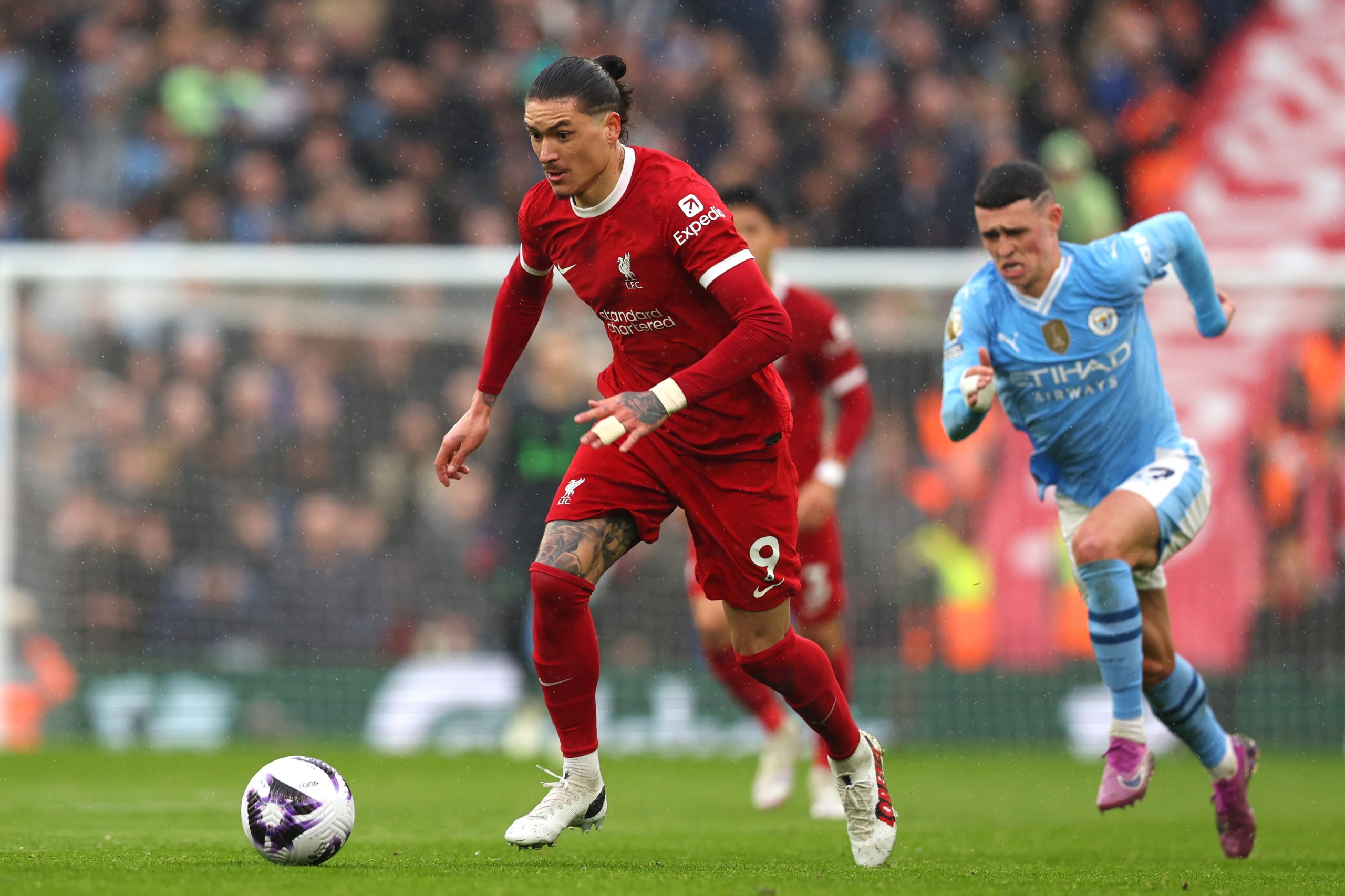 Liverpool e City anulam-se em Anfield Road e Arsenal é novo líder de Inglaterra